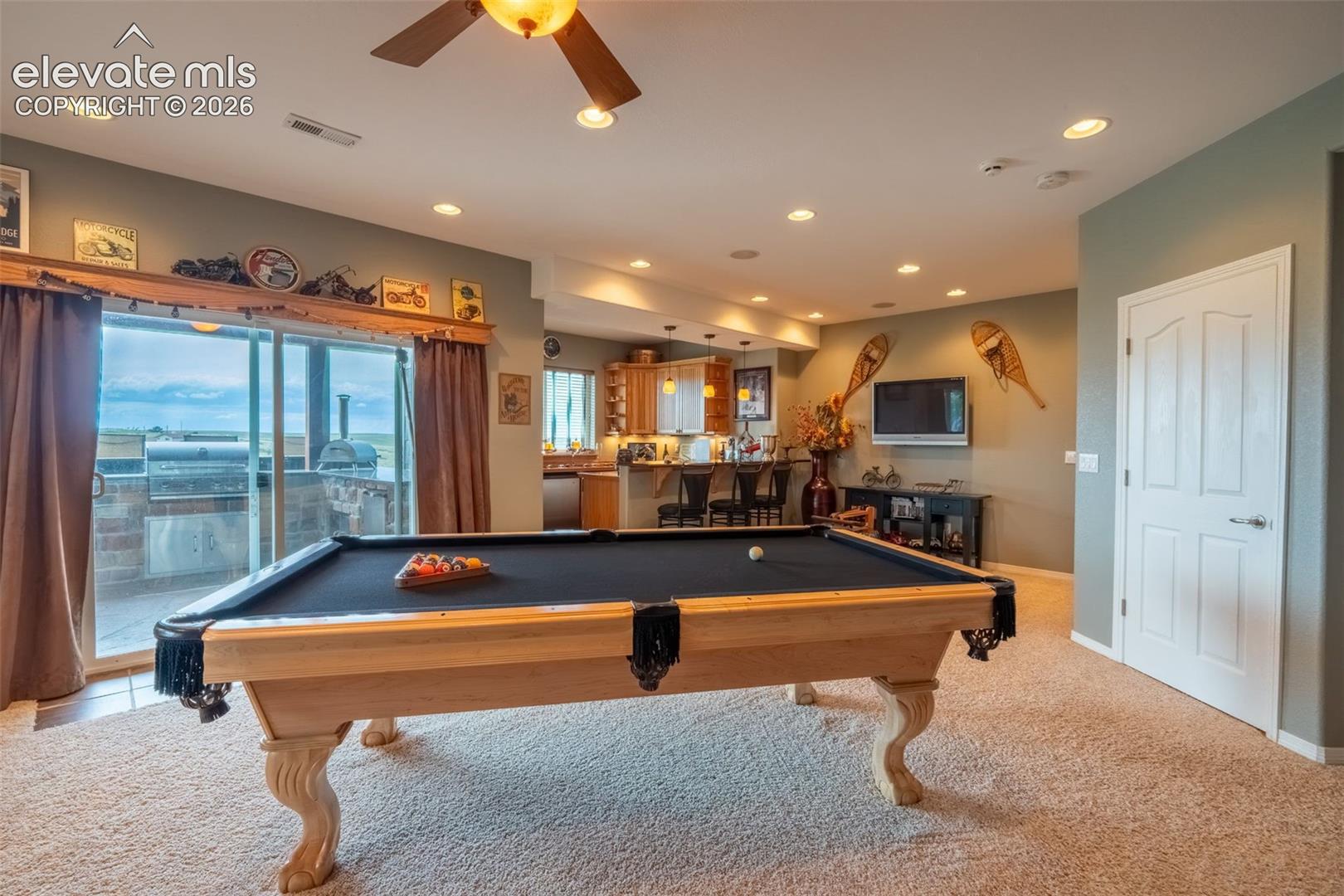 WALKOUT BASEMENT