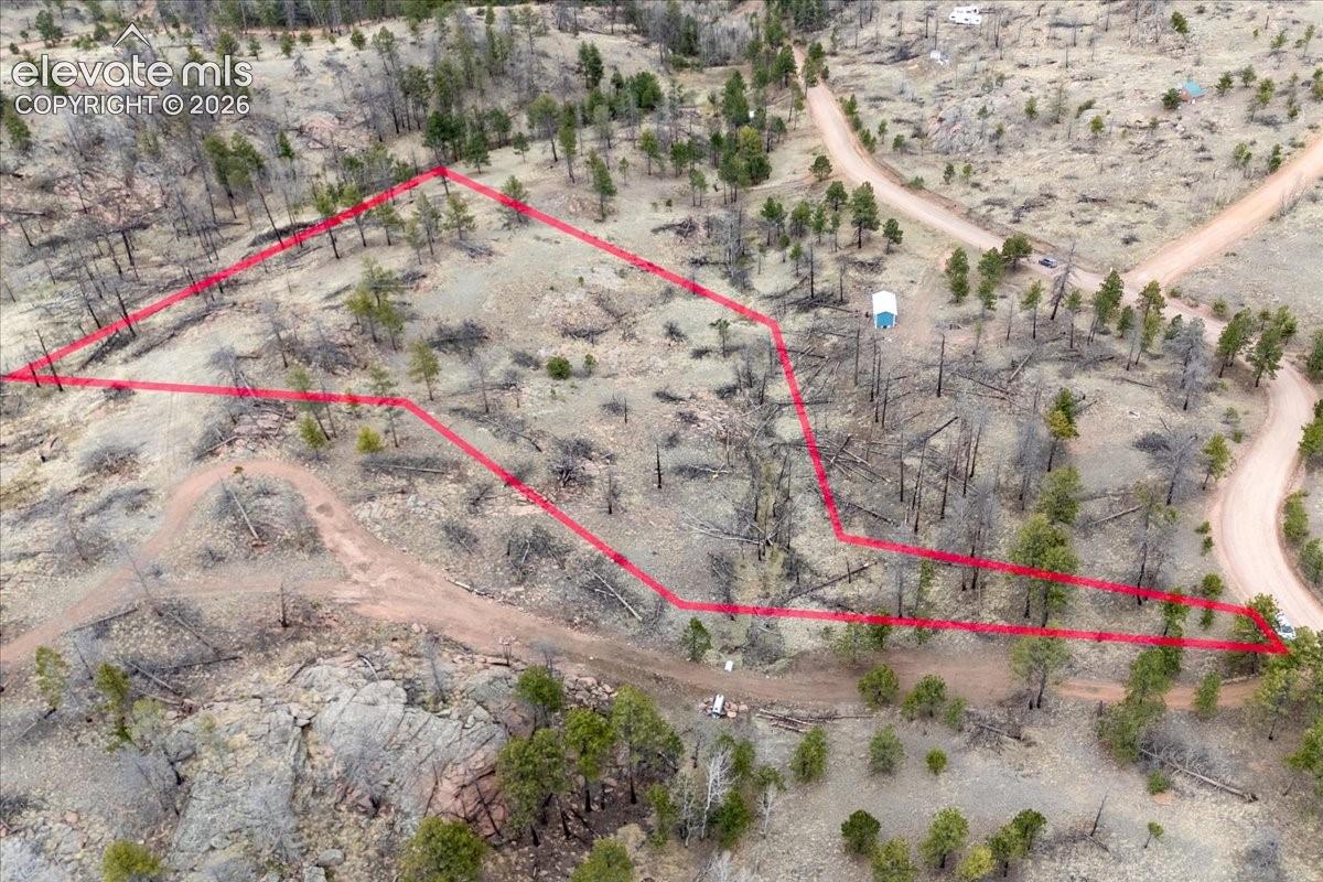 Property lines are approximate and not a survey. 