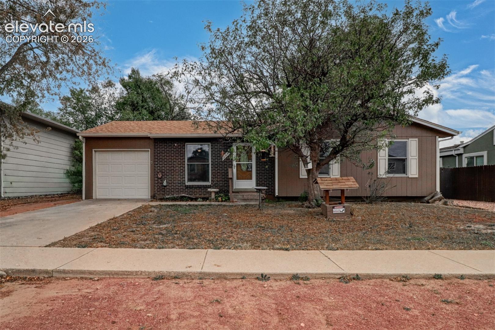 2551 E Payne Circle
