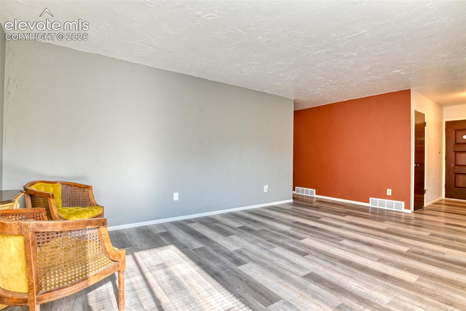 Photo 8 of 569 Red Cliff Road, Colorado Springs