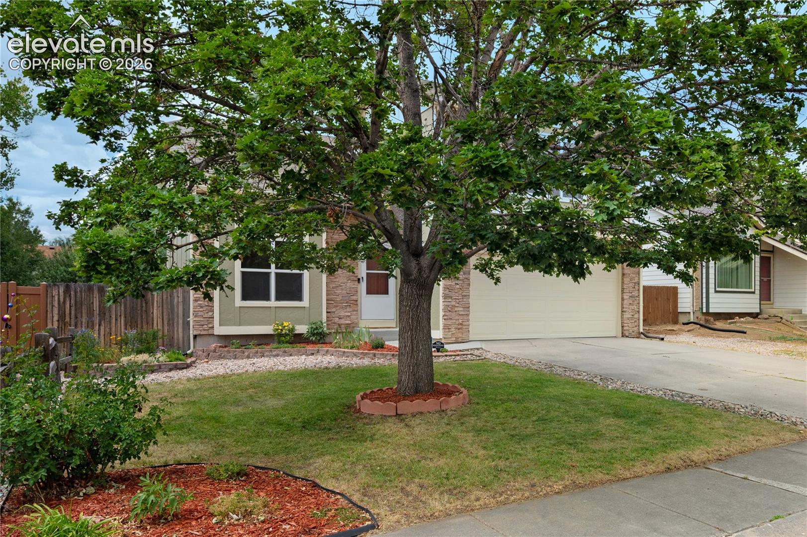 3955 Dolphin Cir, Colorado Springs, CO 80918