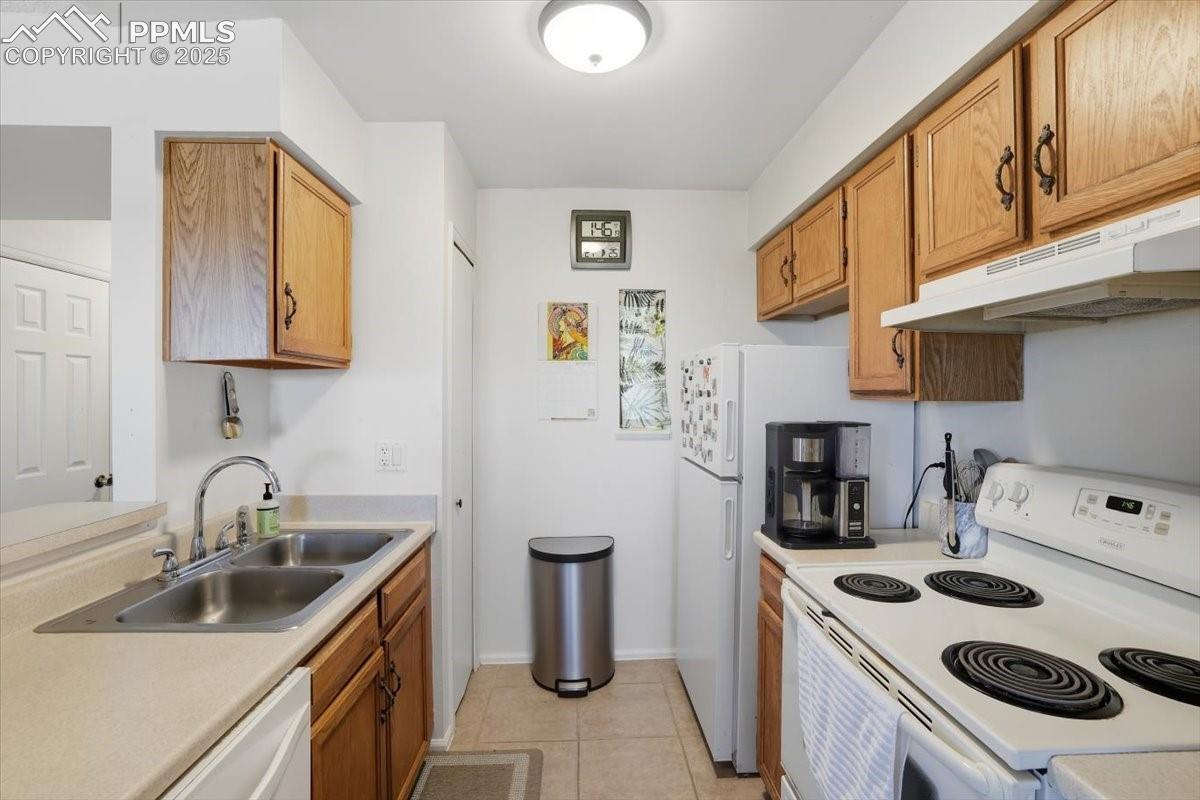 Photo 10 of 2245 Split Rock Drive, Colorado Springs