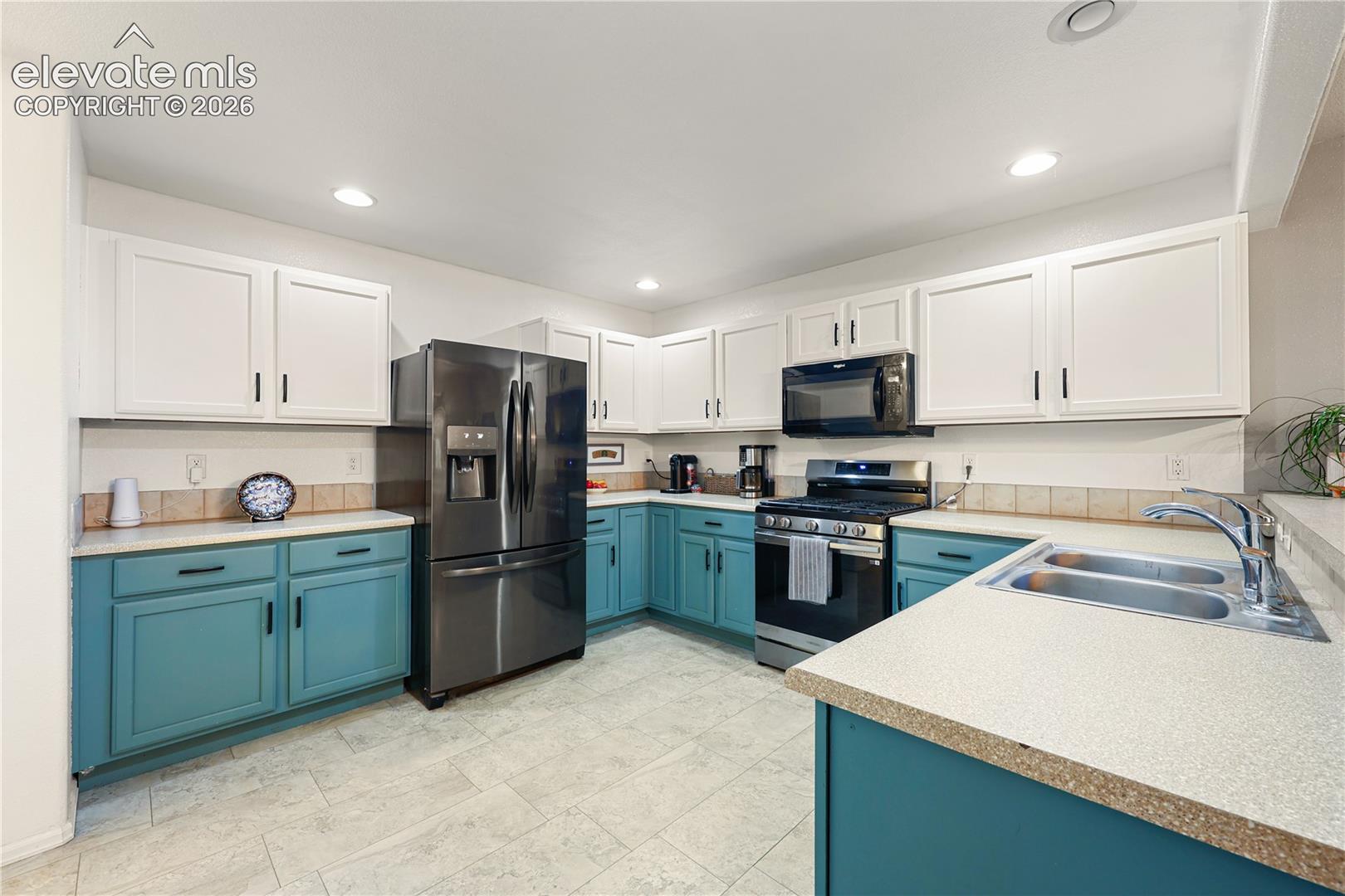 Photo 9 of 7755 Mountain Laurel Drive, Colorado Springs