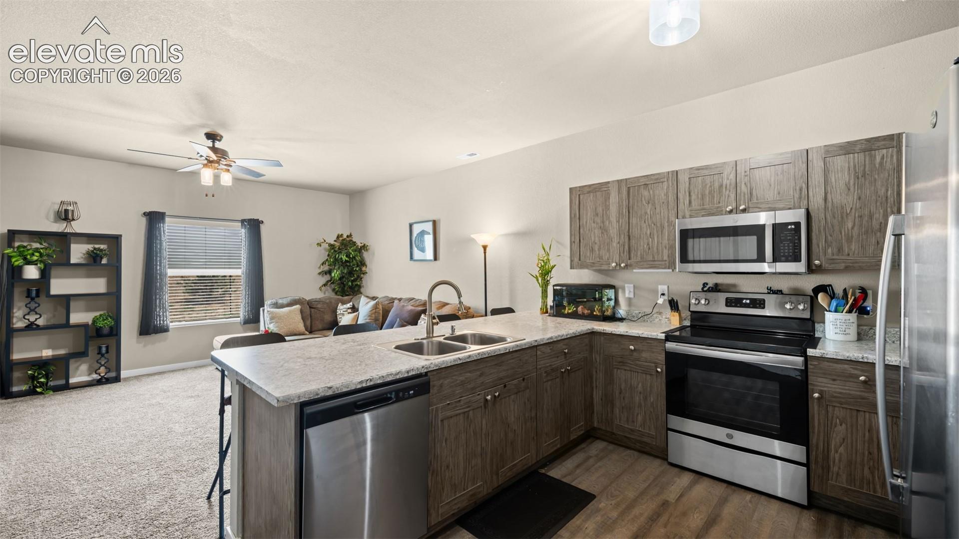 Nice stainless appliances