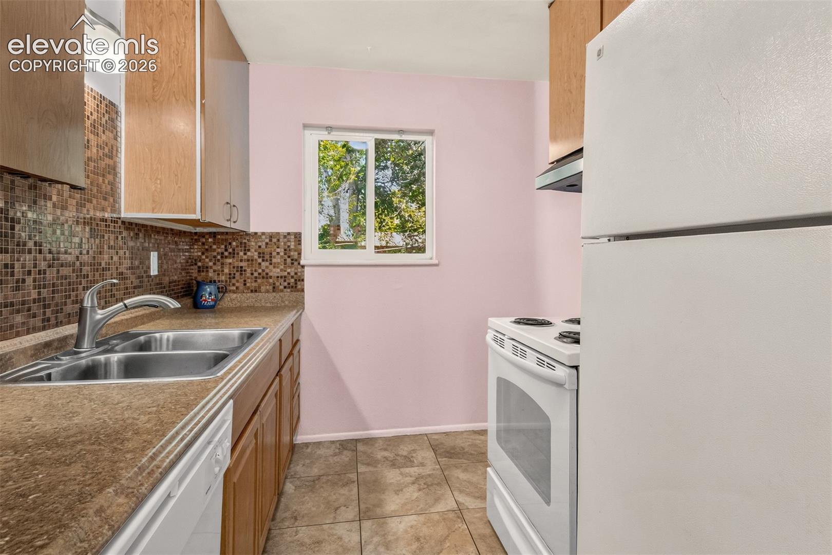 Photo 10 of 1426 Holmes Drive, Colorado Springs
