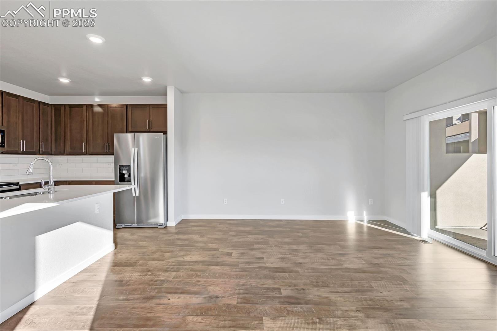 Lower level unit