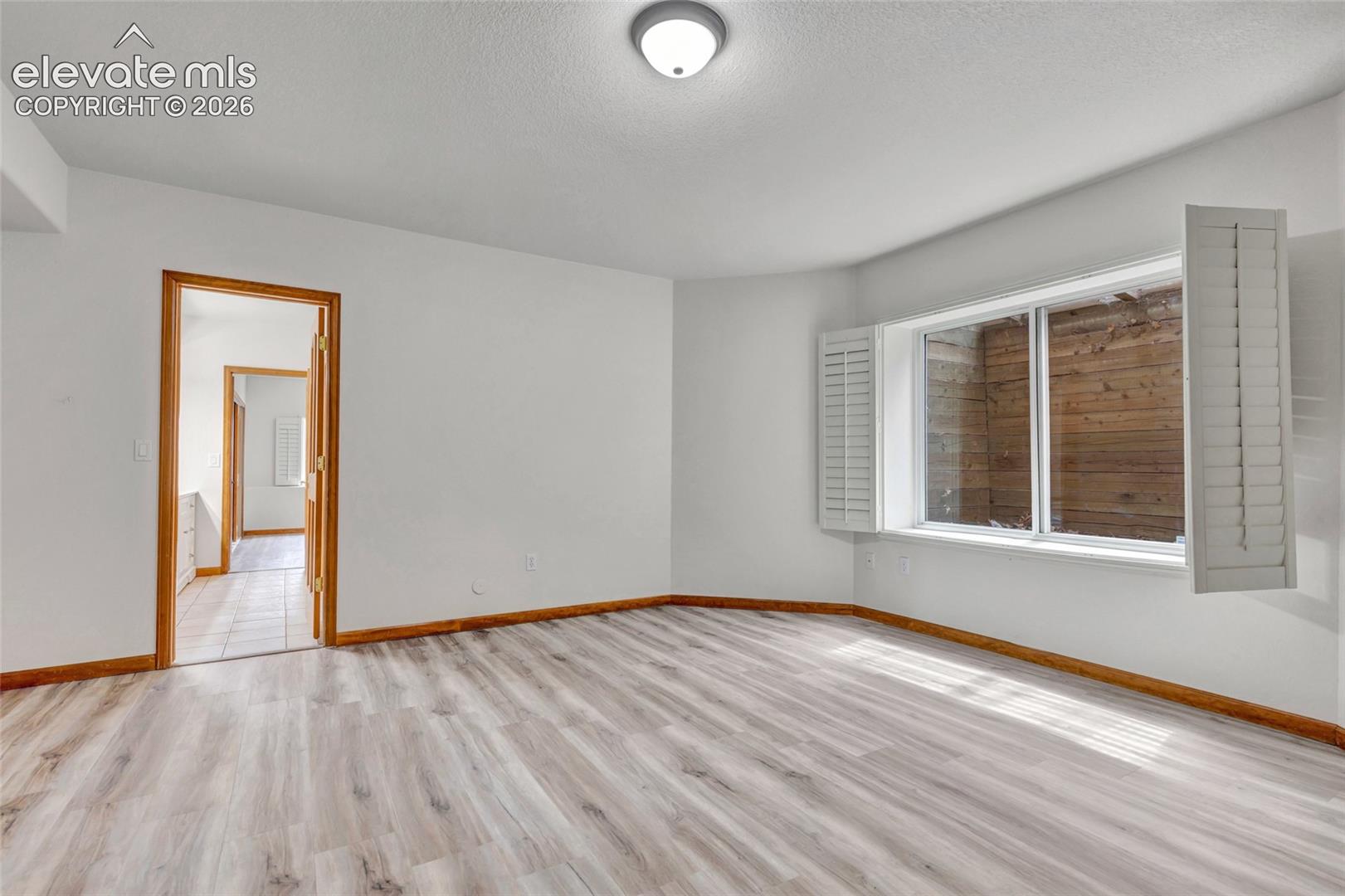 Bedroom with ensuite