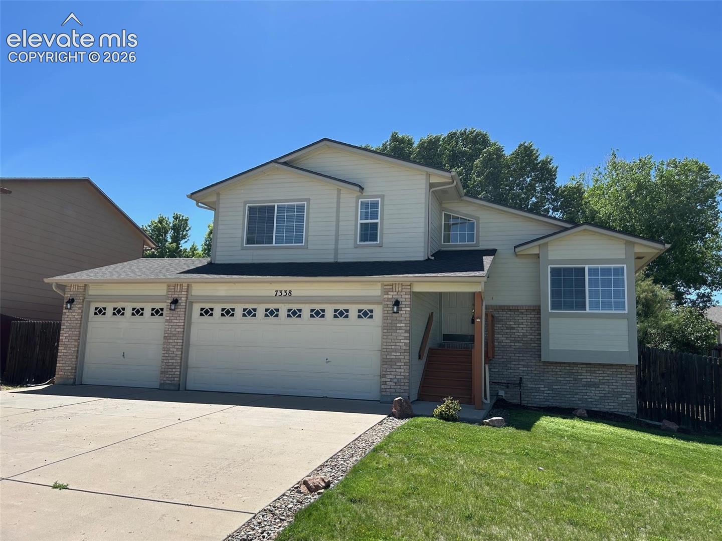 7338 Theresa Dr, Colorado Springs, CO 80925