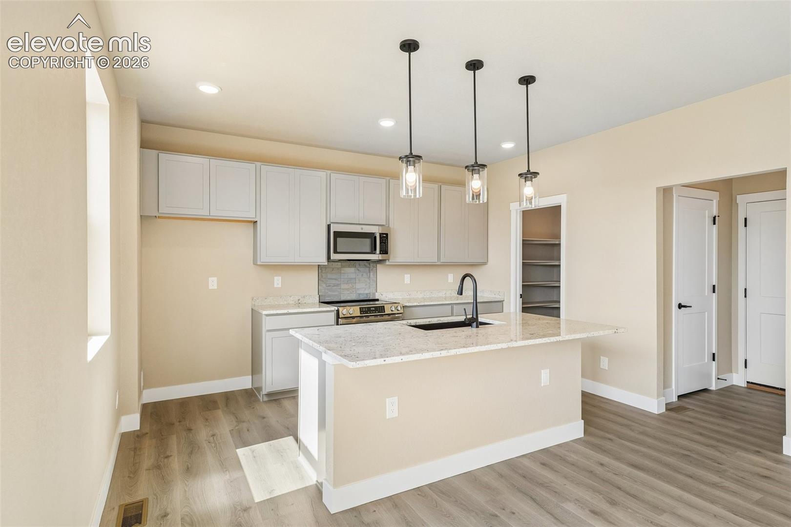 Photo 12 of 9161 Lanceleaf Drive, Colorado Springs