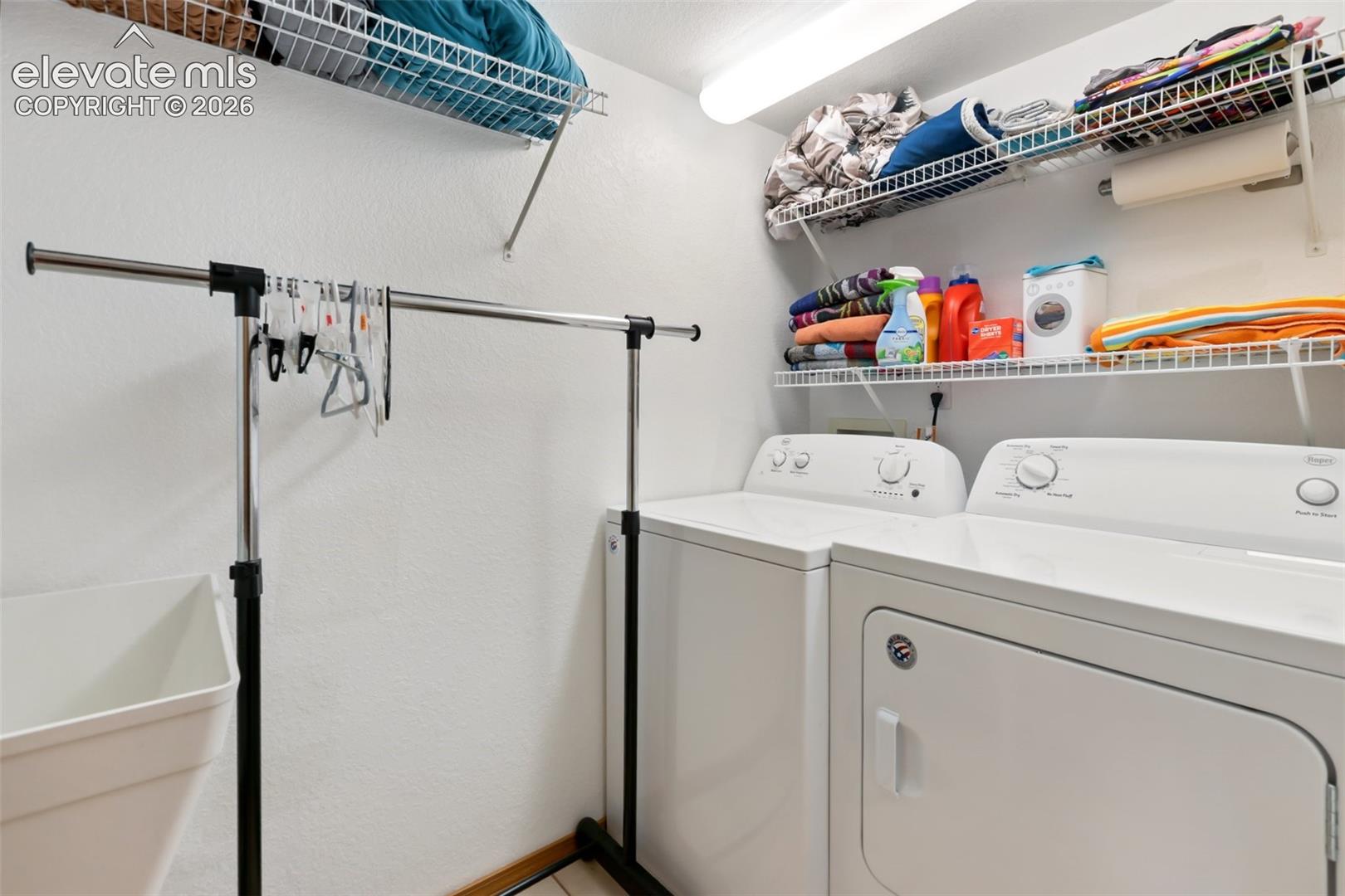 Laundry Room with utility sink
