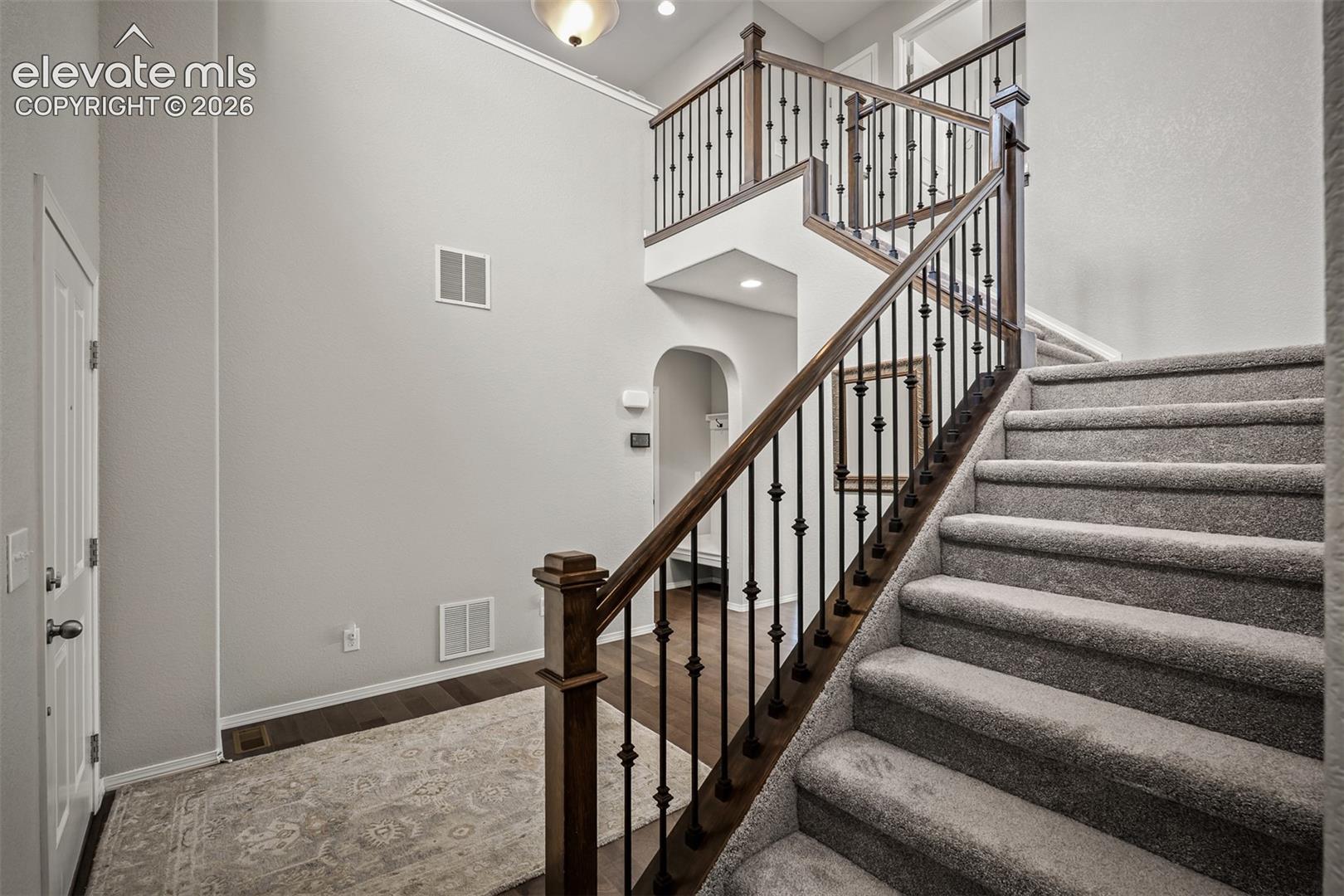 7242 Lewis Clark Trail