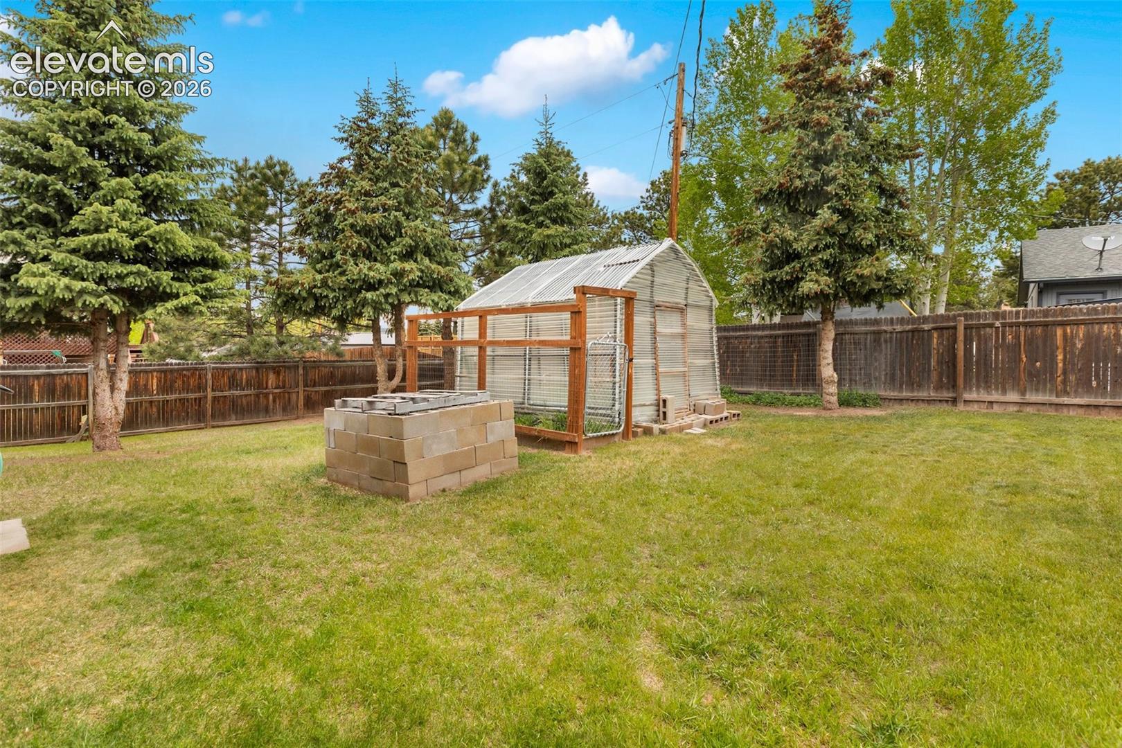 100 Chulita Senda St, Woodland Park, CO 80863