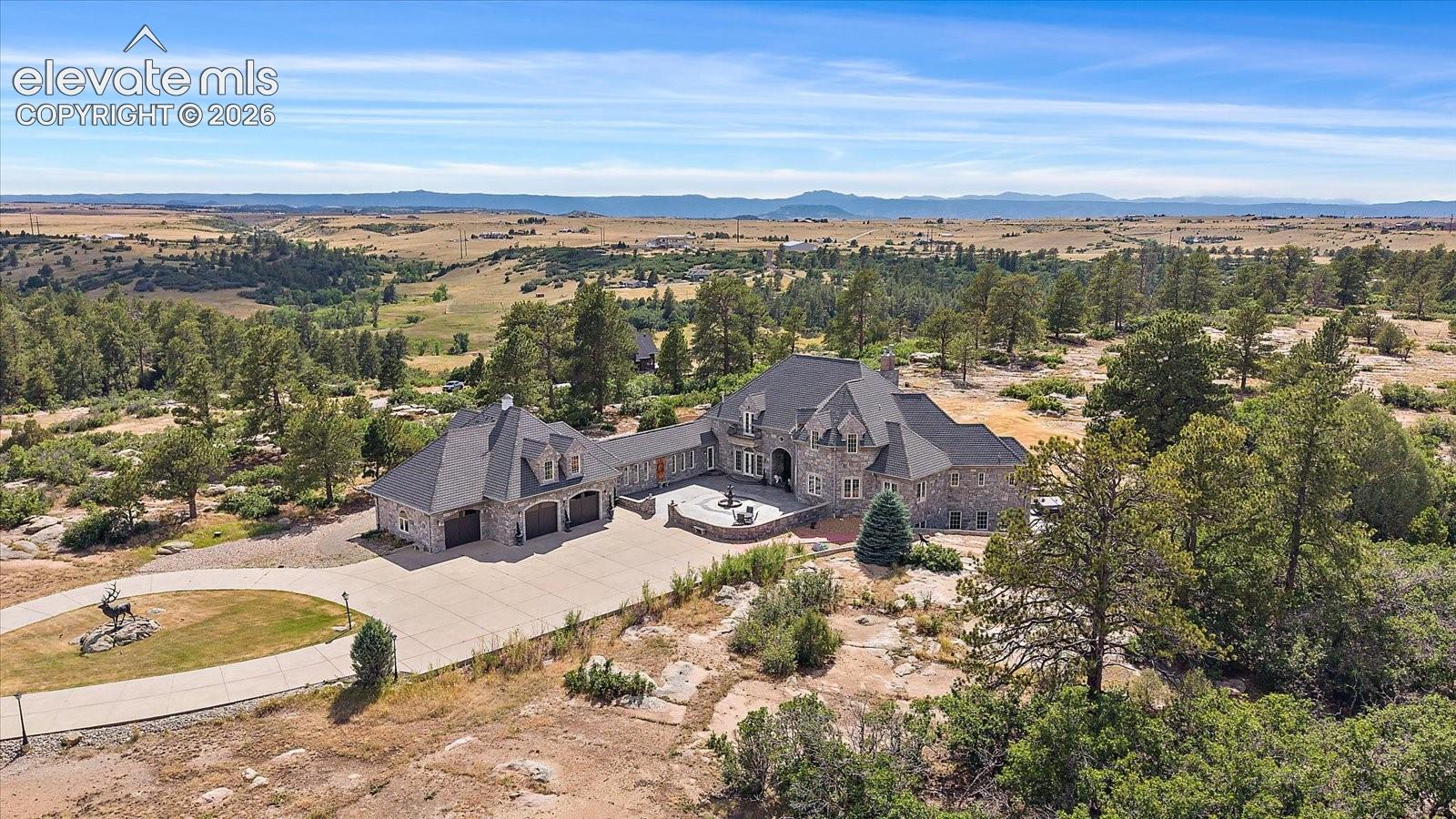 1175 Castle Pointe Drive