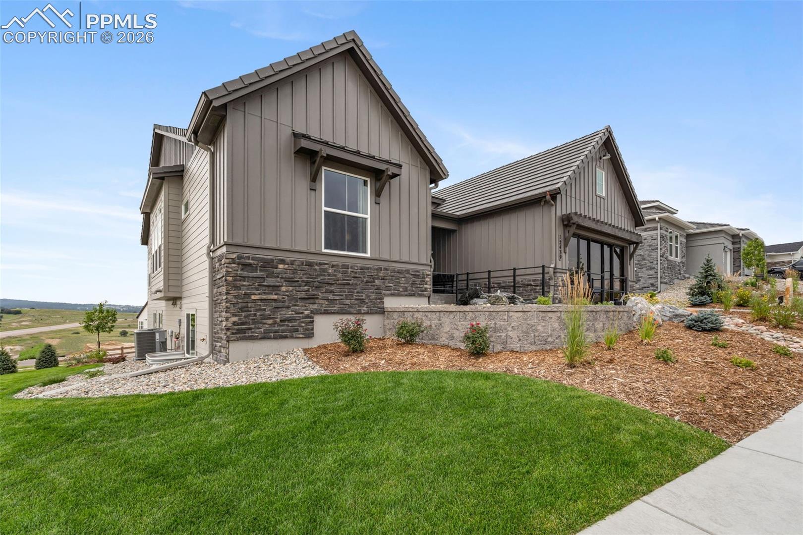 Featured listings