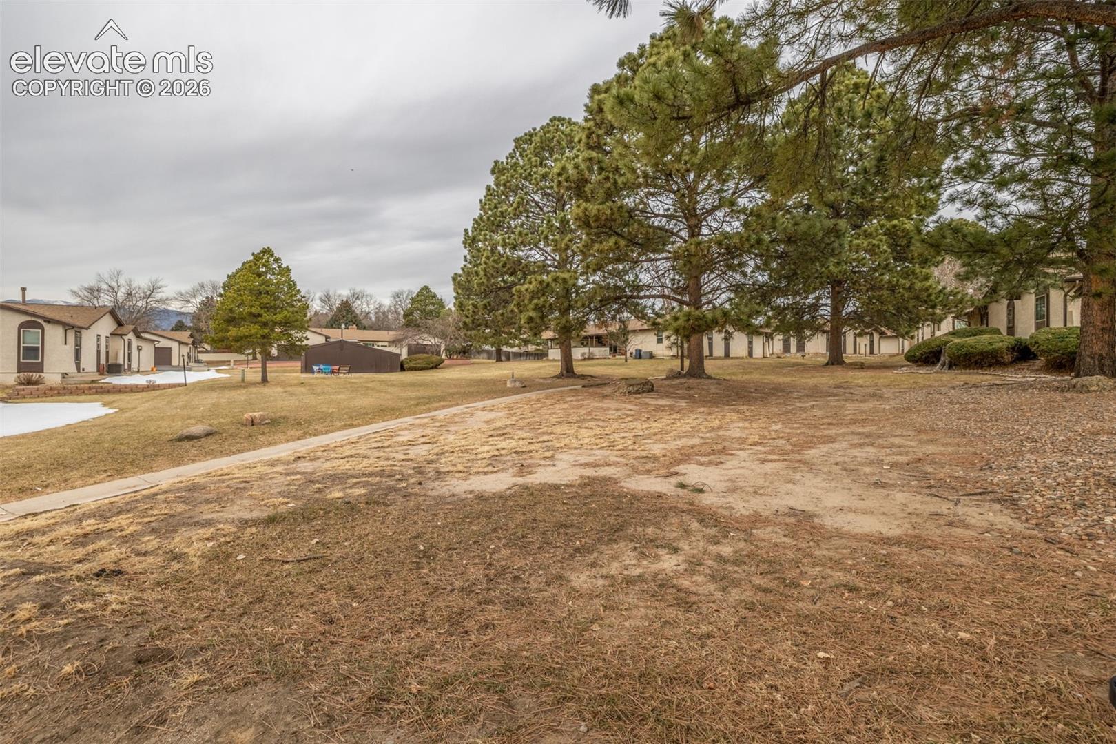 406 Valley Hi Cir #B, Colorado Springs, CO 80910