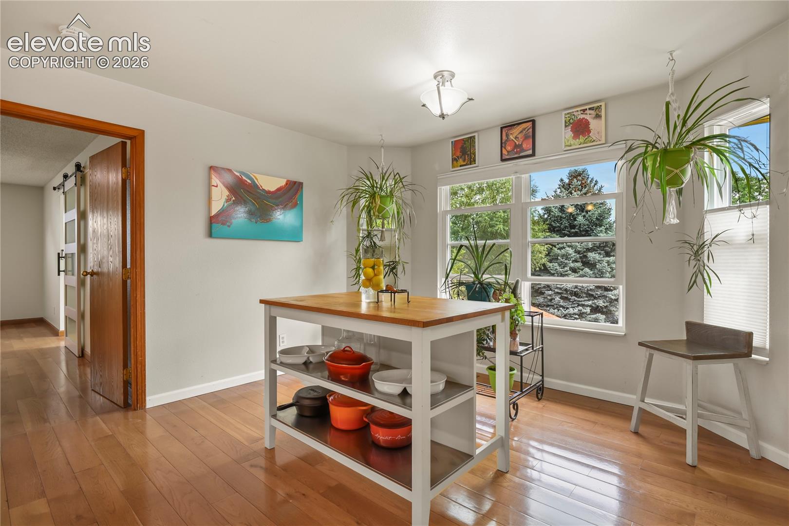 Breakfast area off kitchen