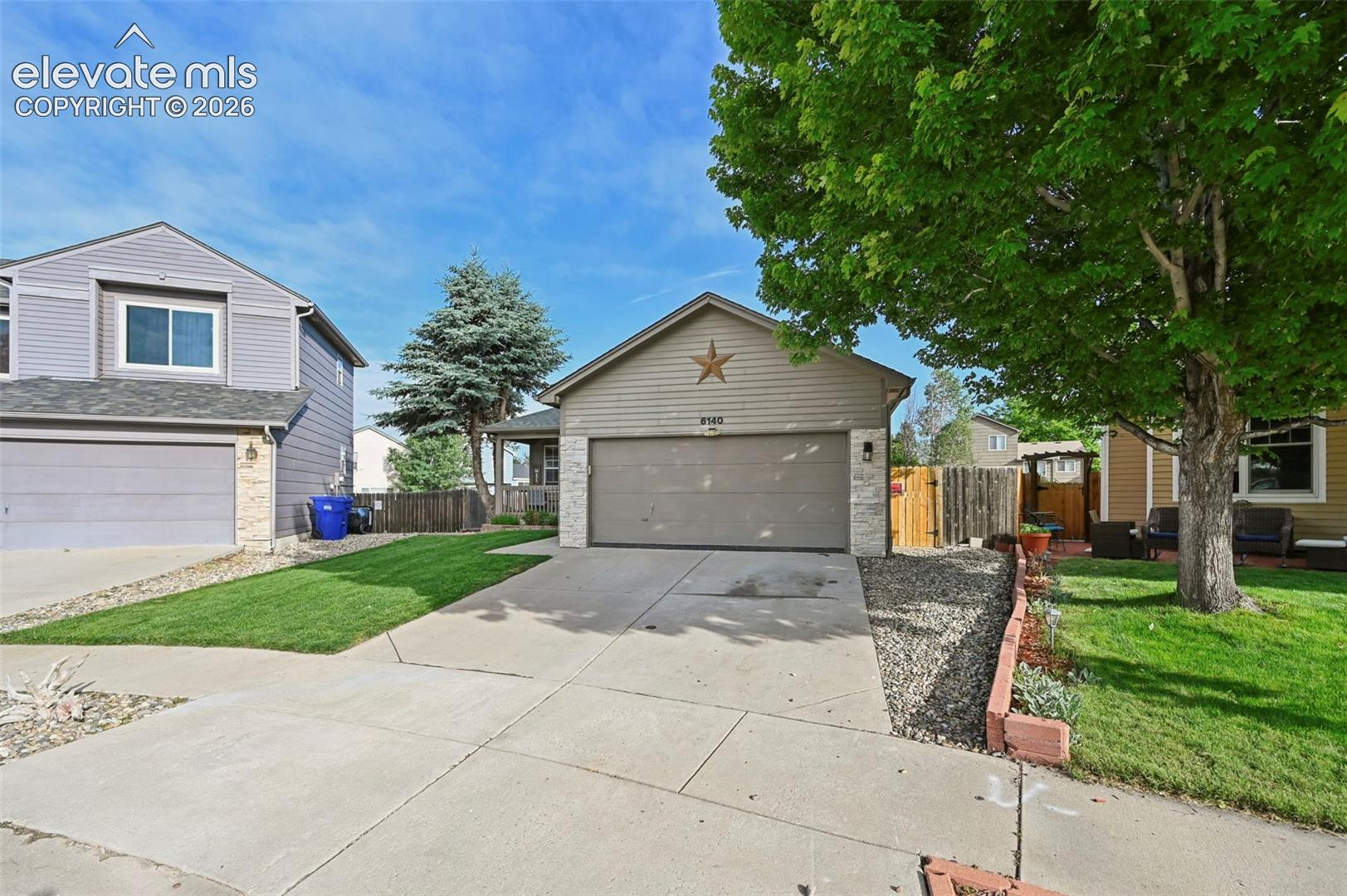 6140 Papoose Ln, Colorado Springs, CO 80923