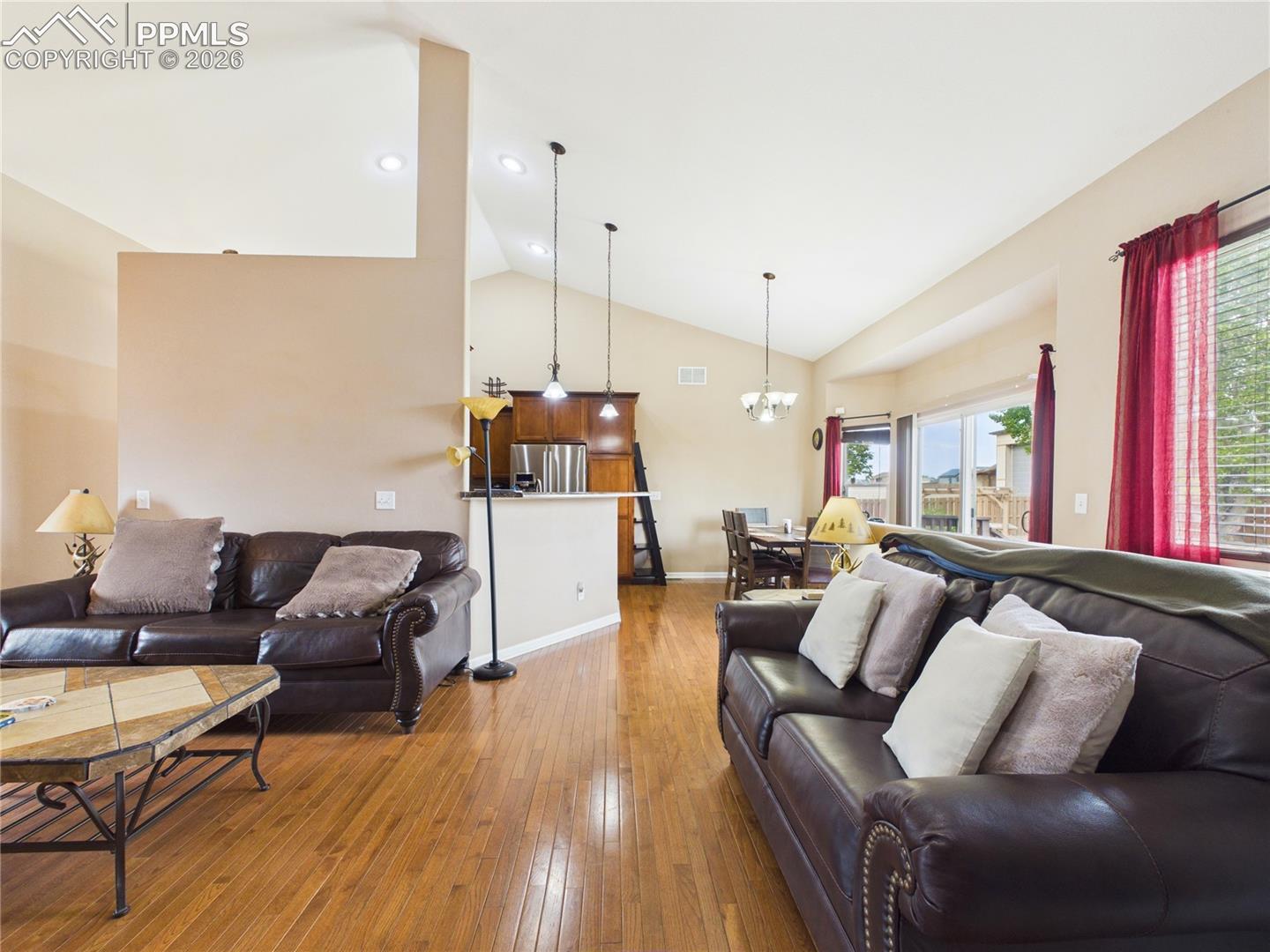 Photo 8 of 553 S Saunders Drive, Pueblo West