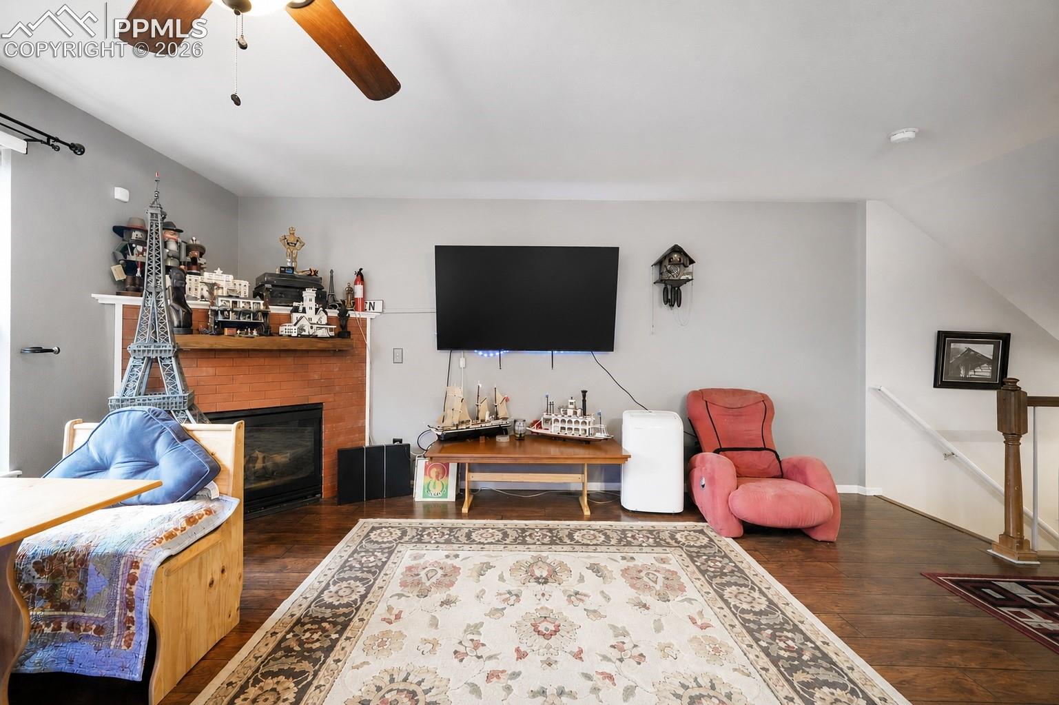 Photo 9 of 3131 Hearthridge Circle, Colorado Springs