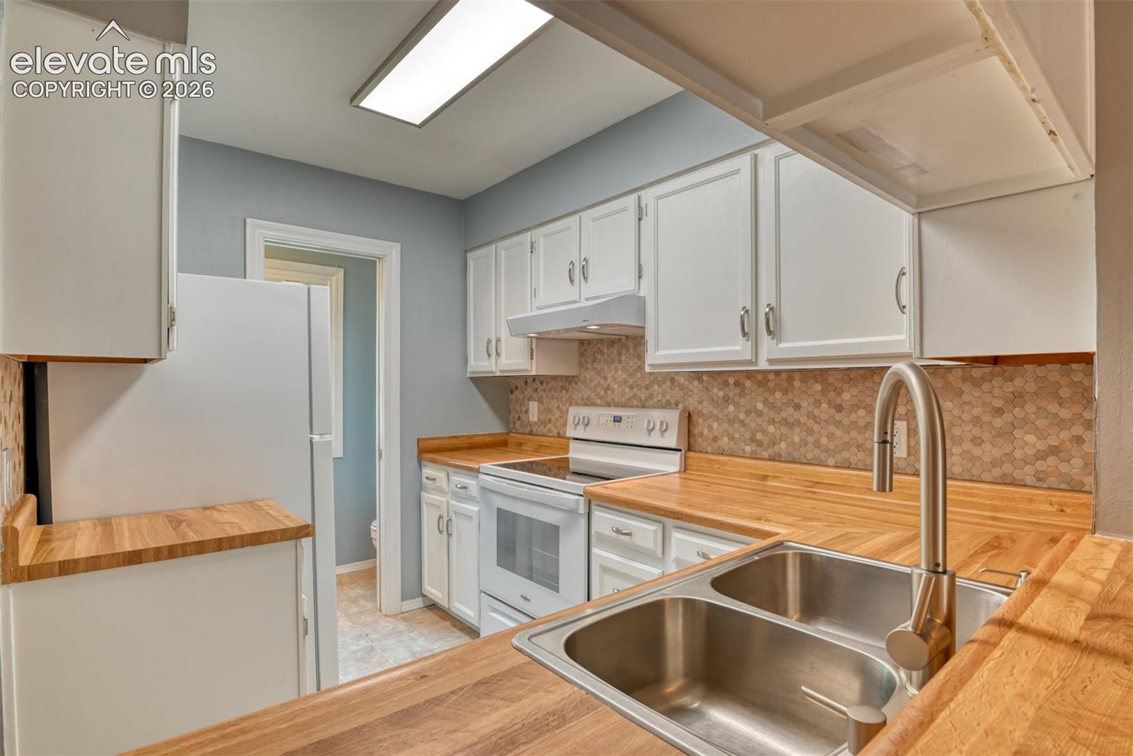 Photo 6 of 3374 Queen Anne Way, Colorado Springs