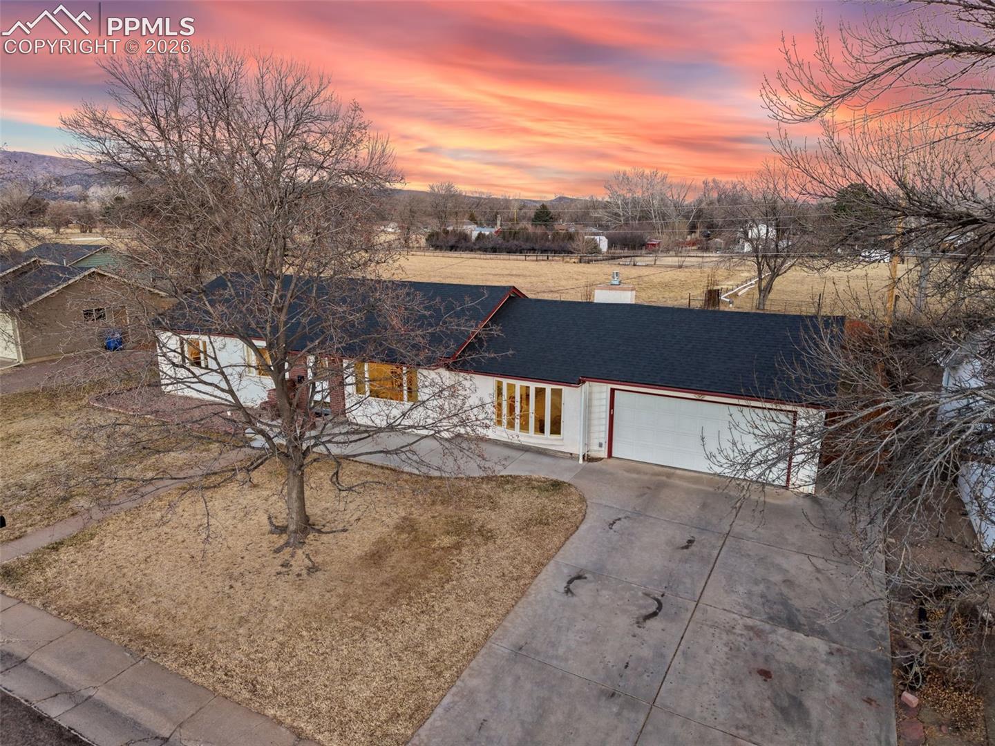 Photo 8 of 124 E Circle Drive, Canon City