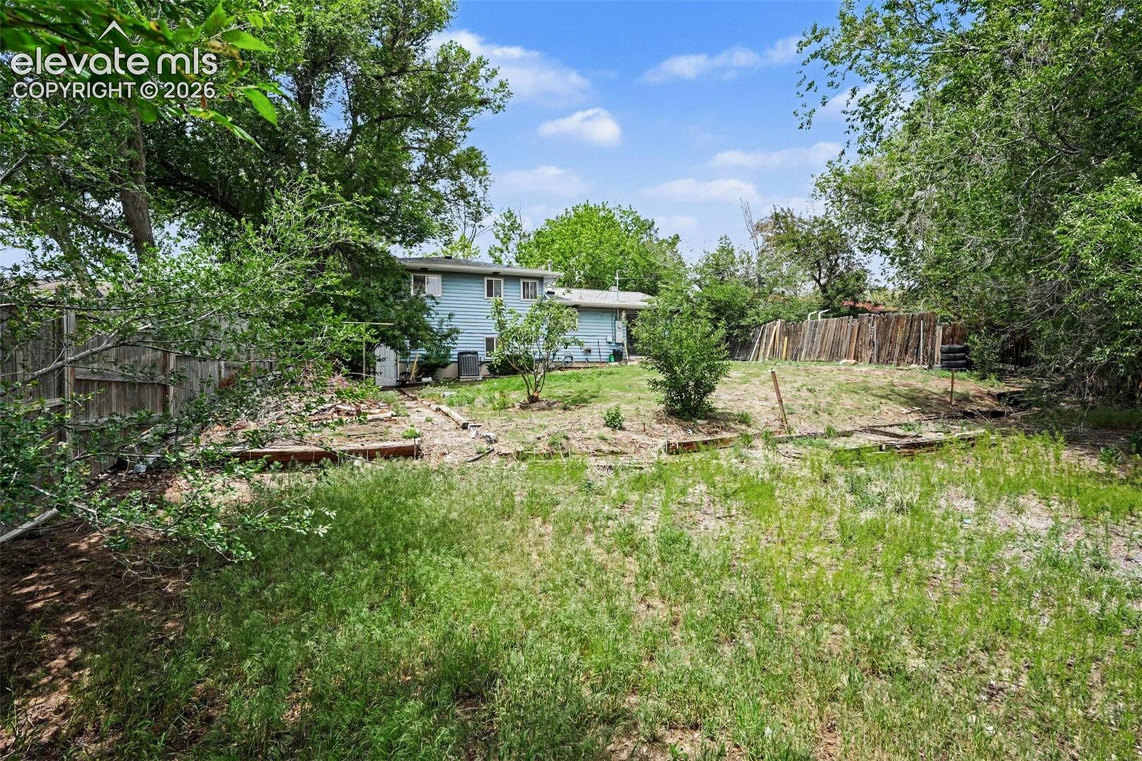 Photo 22 of 1915 Sussex Lane, Colorado Springs