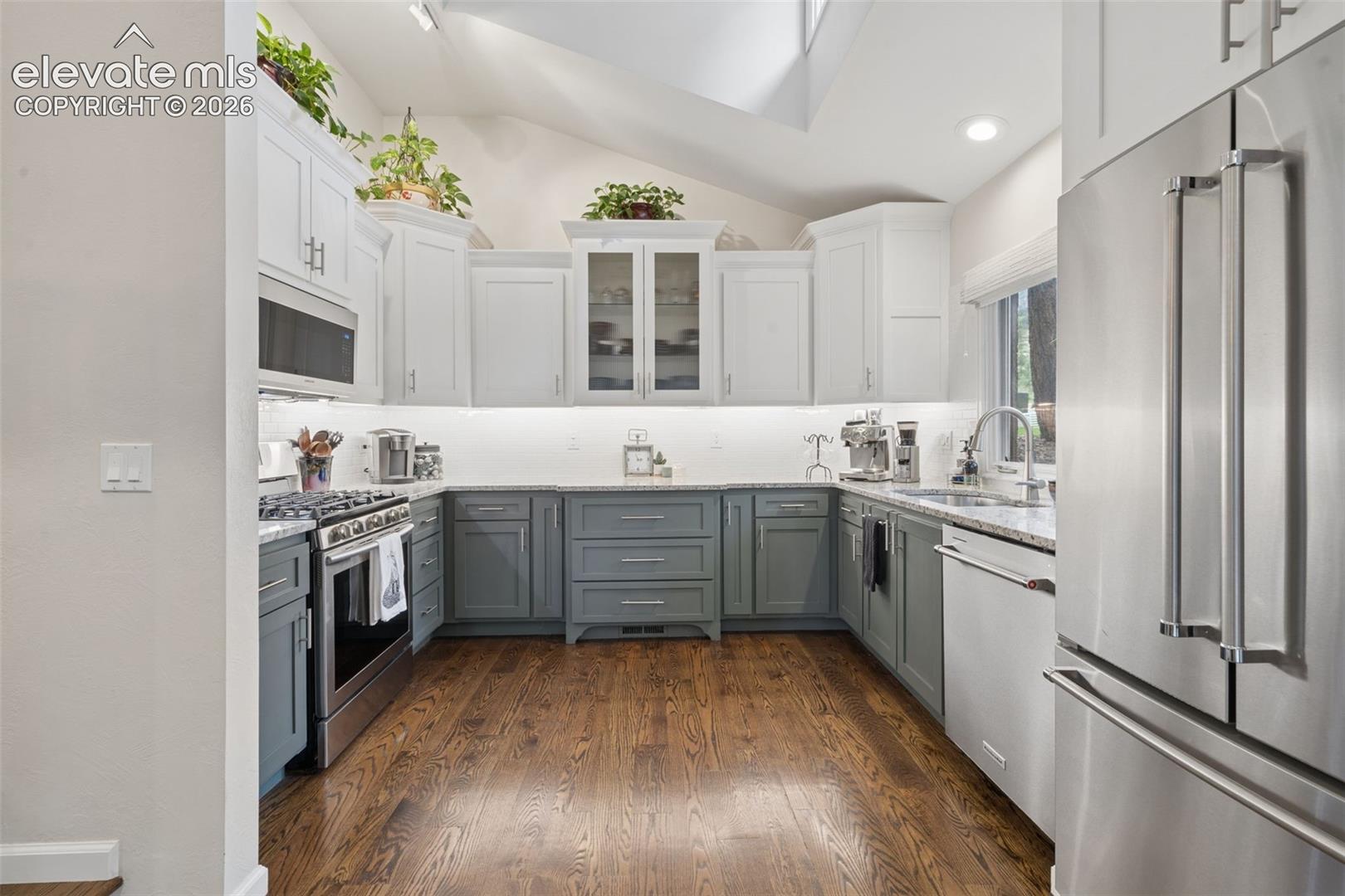 Photo 17 of 860 Appian Court, Colorado Springs