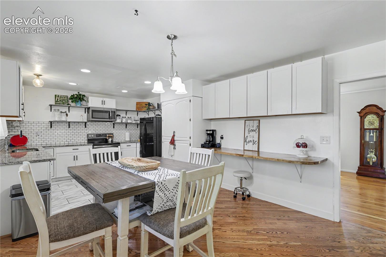 Photo 10 of 4026 N Loring Circle, Colorado Springs