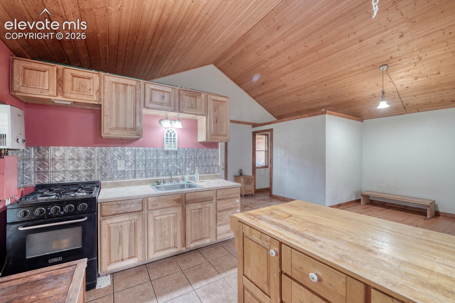 Photo 12 of 308 Dilley Lane, Westcliffe