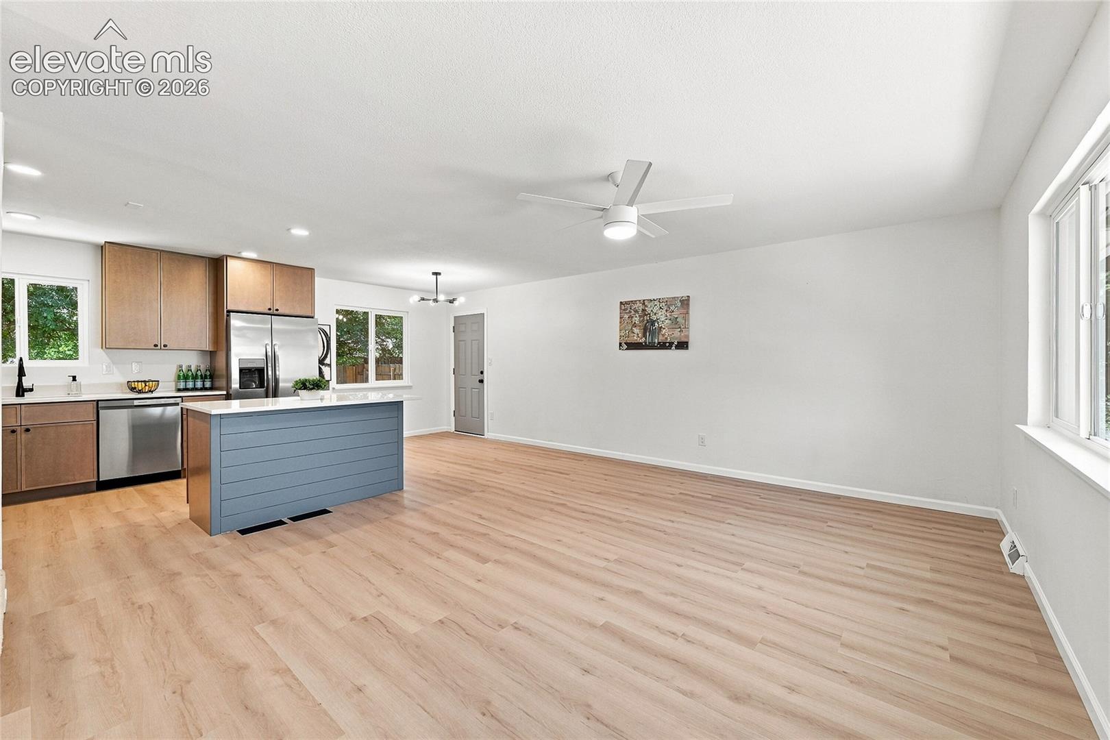 Photo 7 of 934 Bowser Drive, Colorado Springs