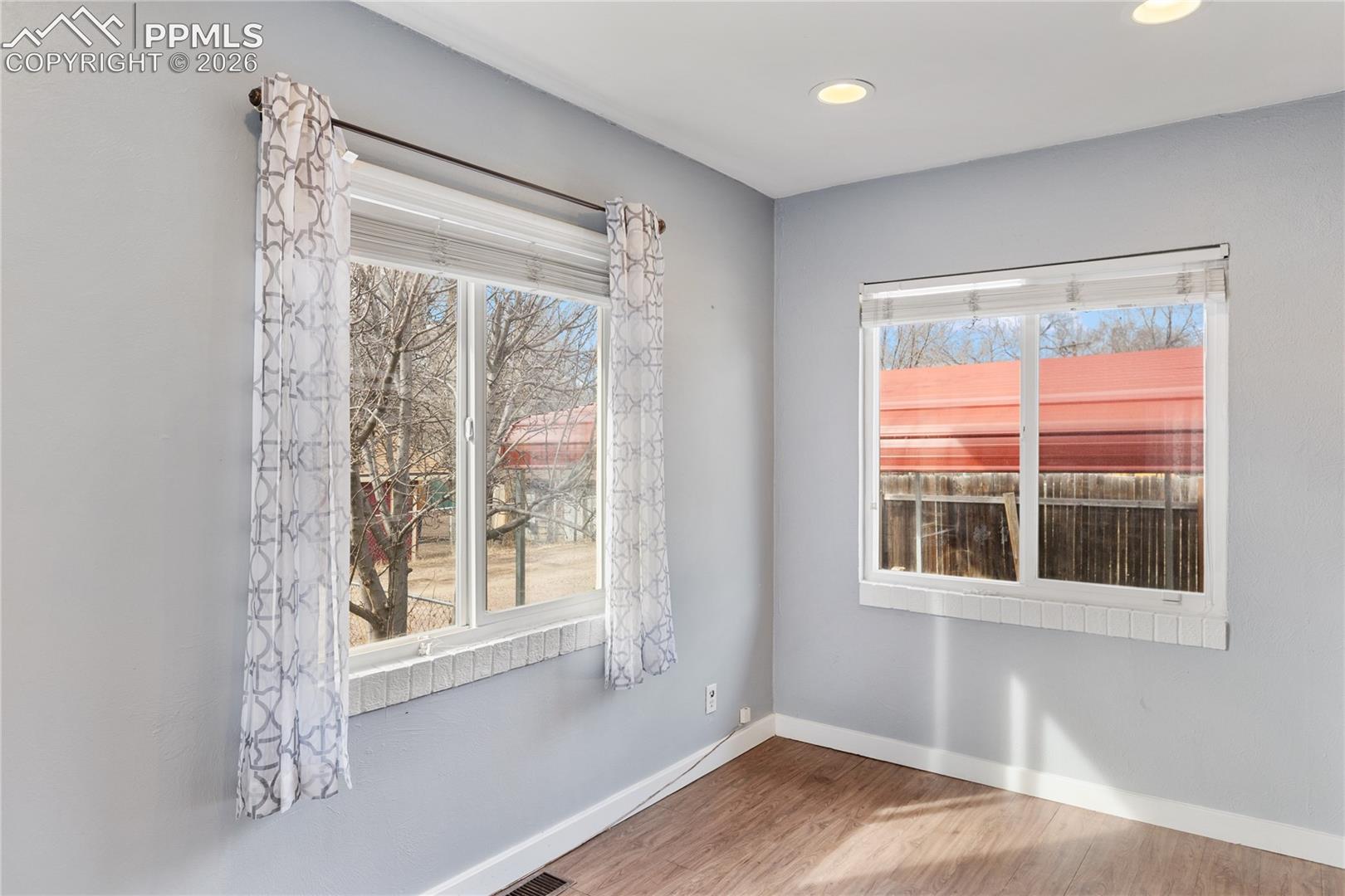Photo 9 of 908 1/2 Bennett Avenue, Colorado Springs