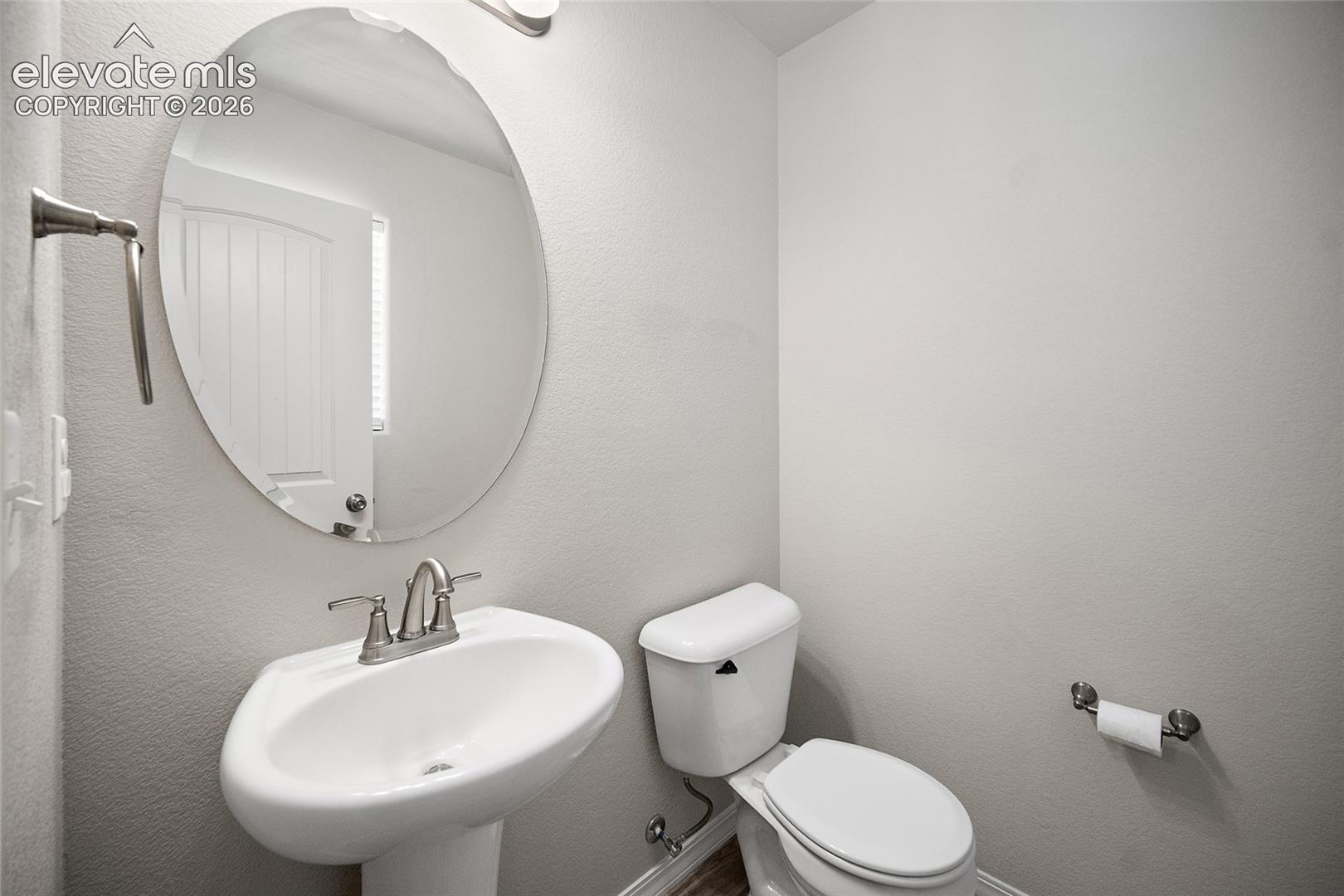 Photo 6 of 7701 Berwyn Loop, Peyton