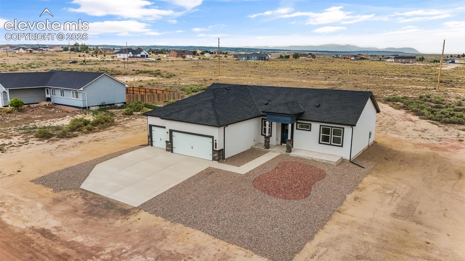 Photo 38 of 943 E Moonbeam Drive, Pueblo West