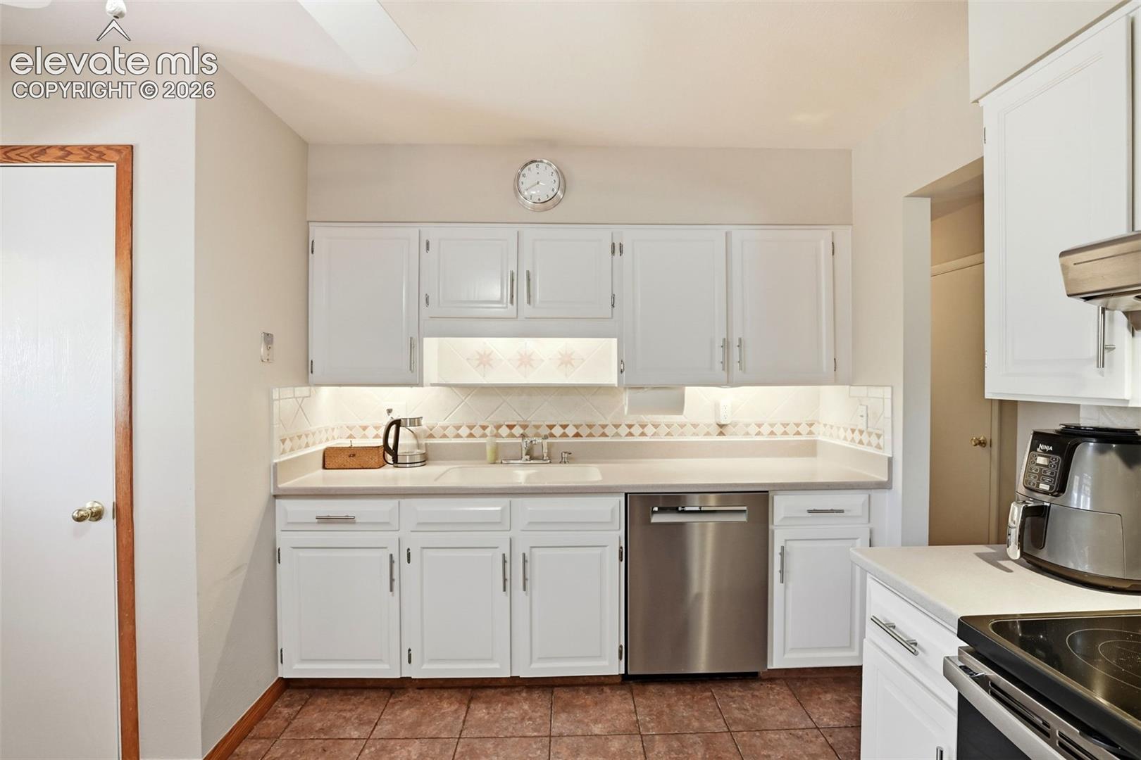 Photo 16 of 5275 Ladera Lane, Colorado Springs