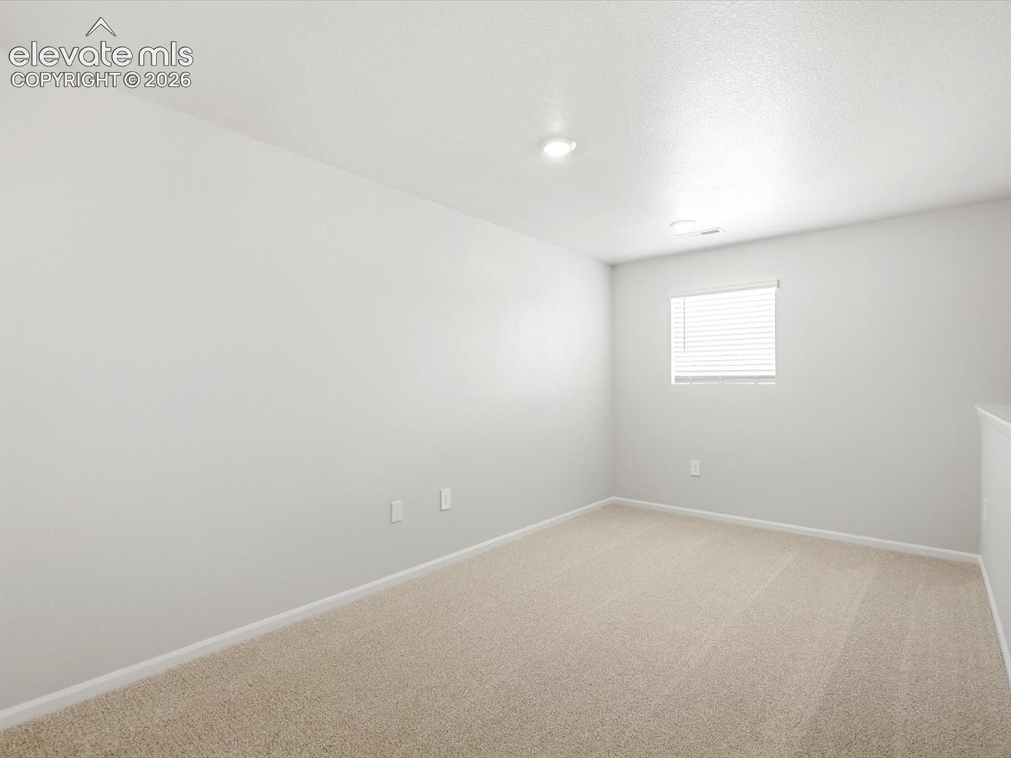Photo 16 of 10082 HARTWOOD Drive, Peyton