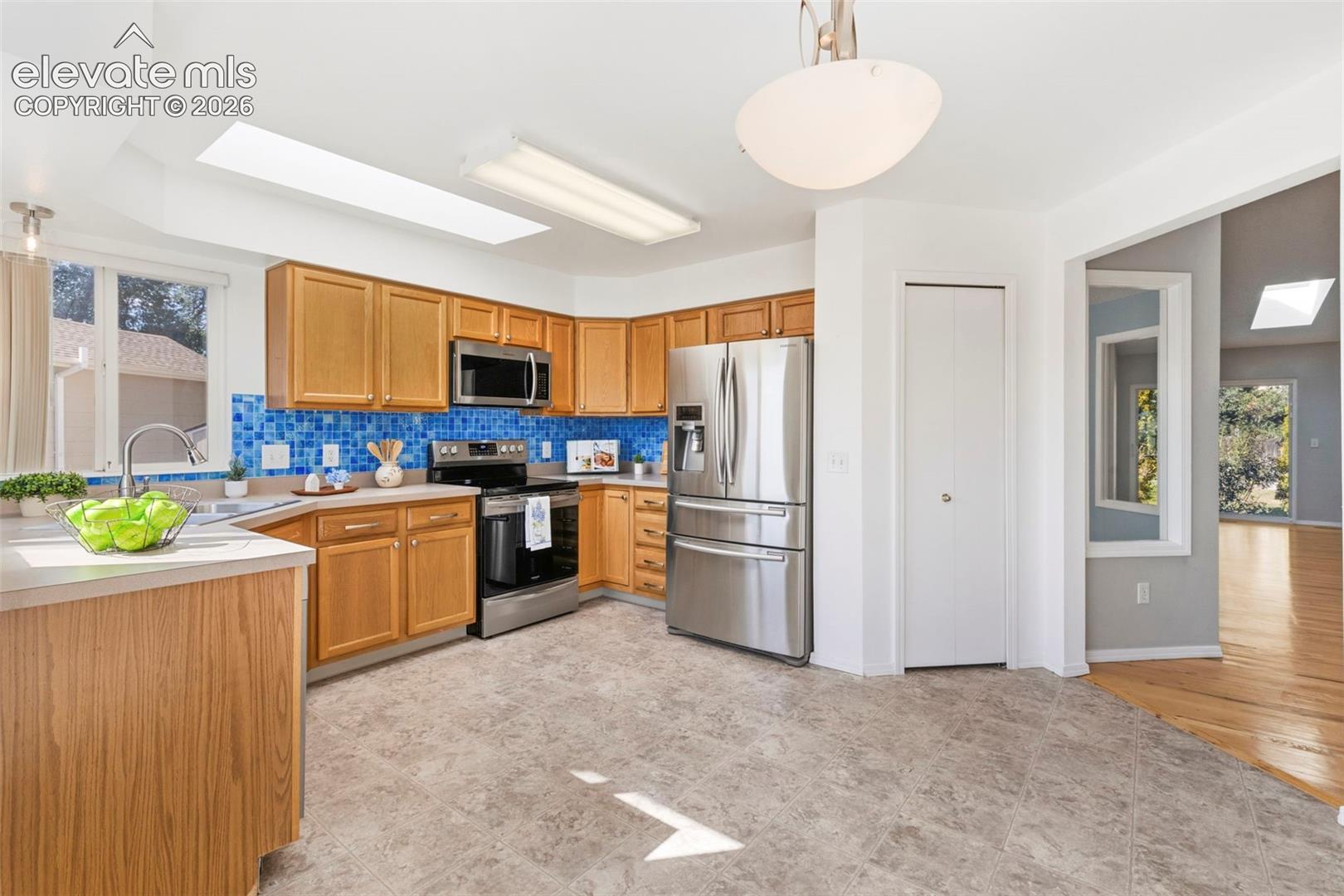 Kitchen with a spacious breakfast nook area