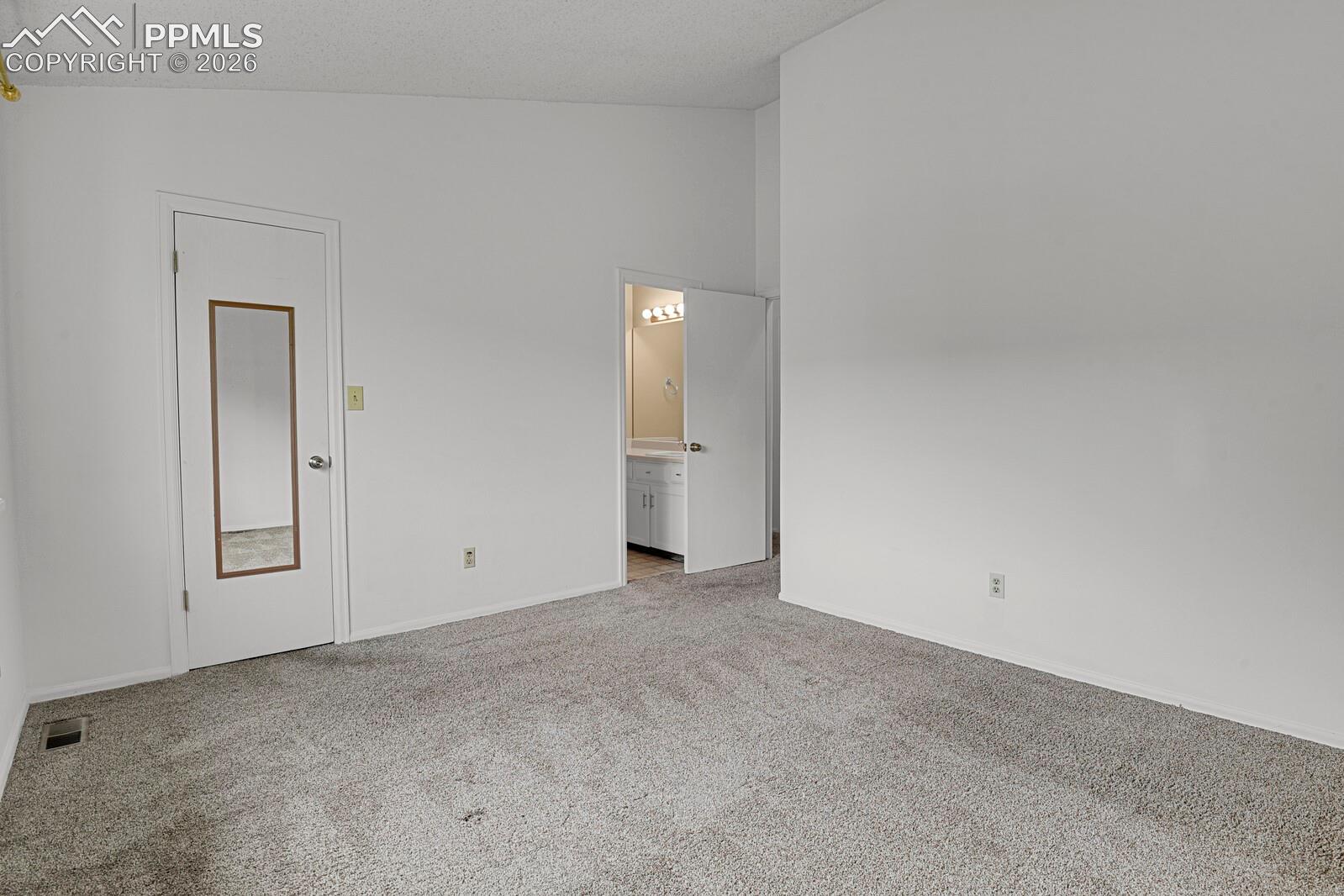Photo 11 of 906 London Green Way, Colorado Springs