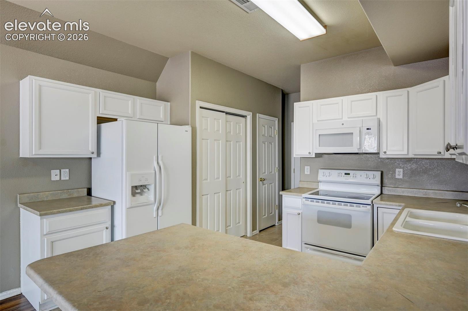 Photo 8 of 863 Red Thistle View, Colorado Springs
