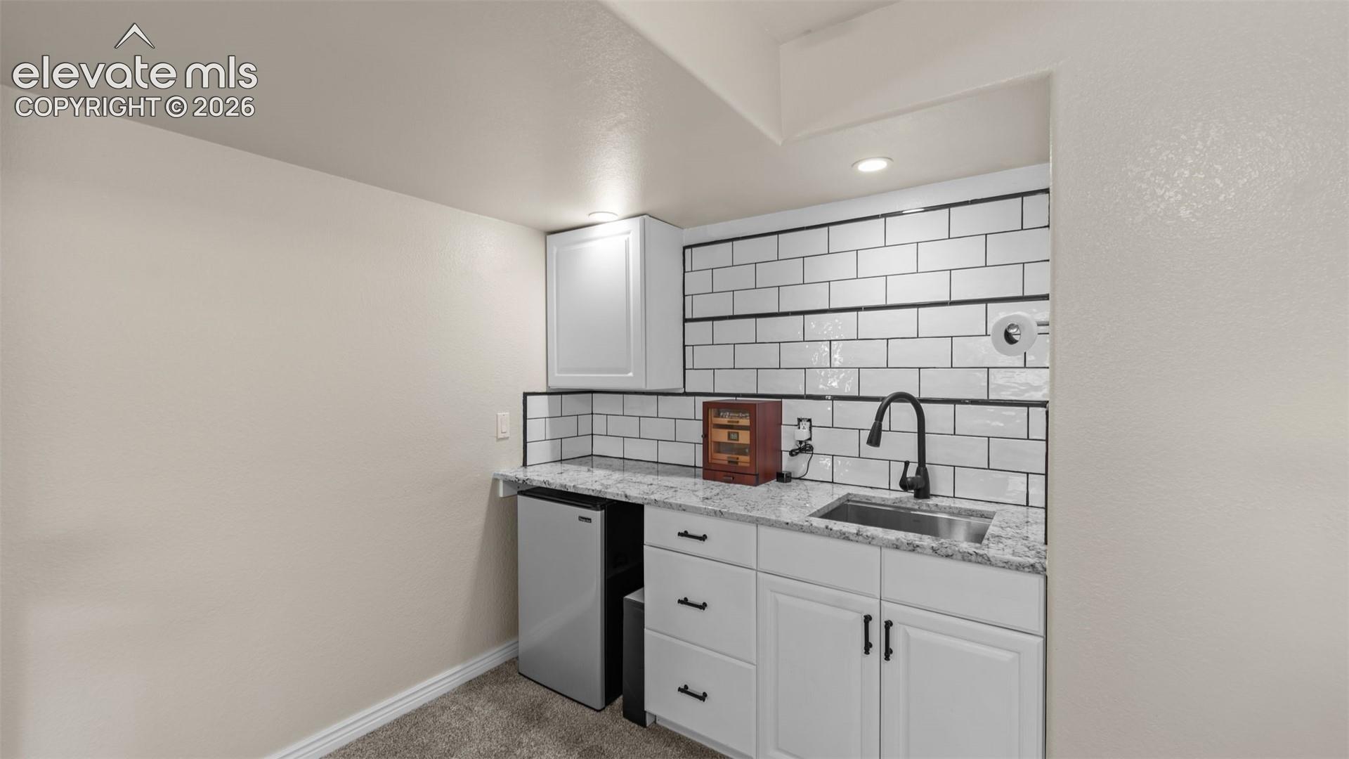 Bedroom basement wetbar