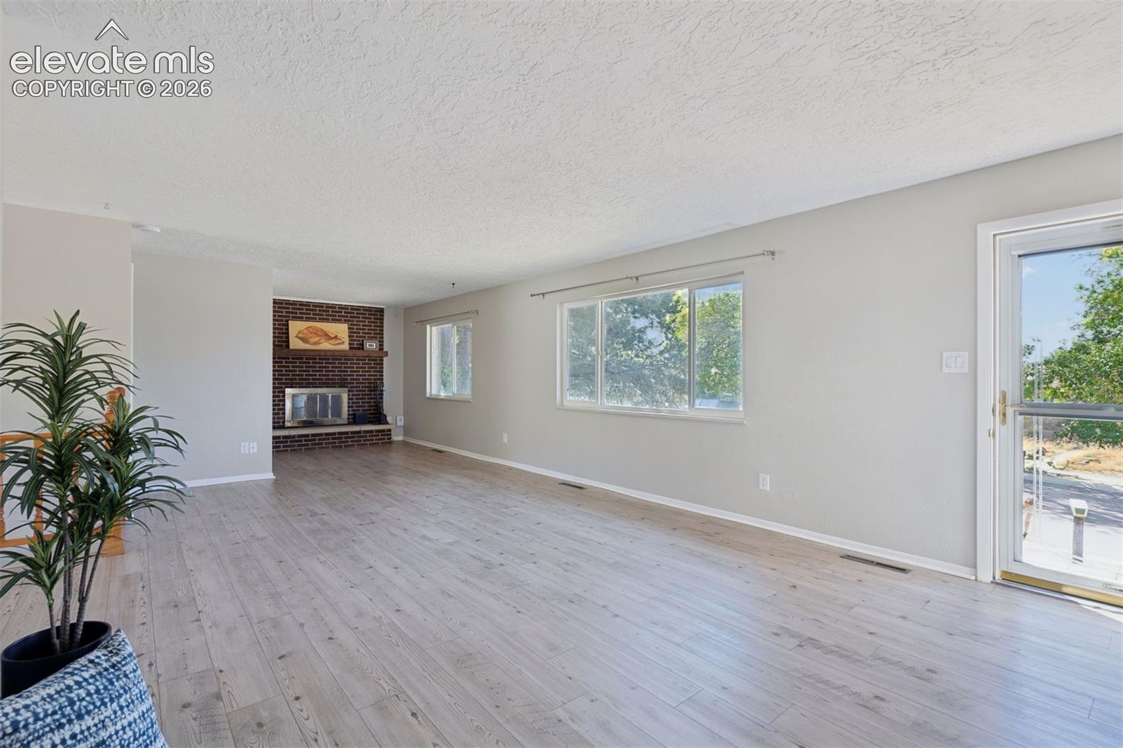 Photo 12 of 408 Elmwood Drive, Colorado Springs