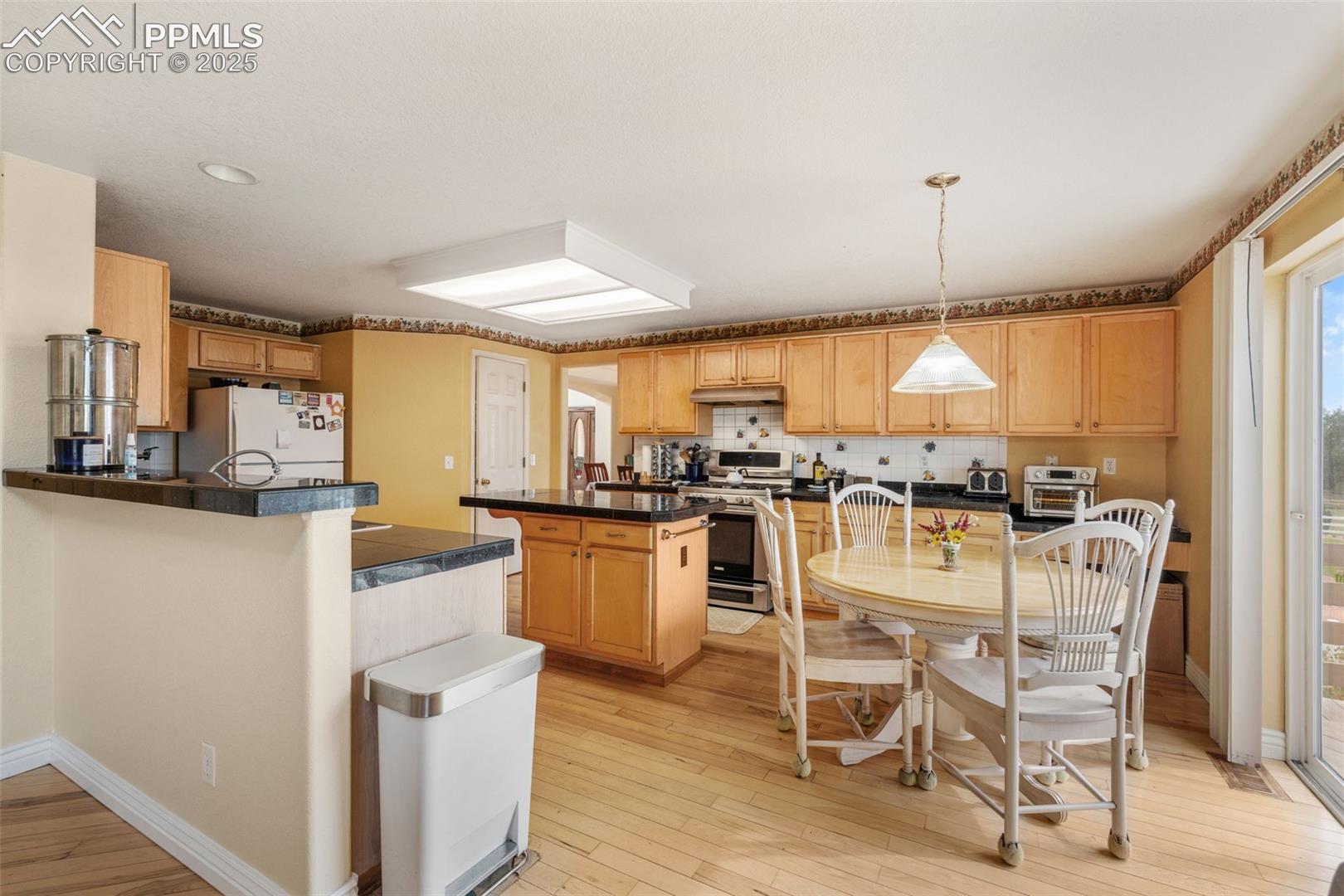 Photo 14 of 8654 Champie Road, Peyton