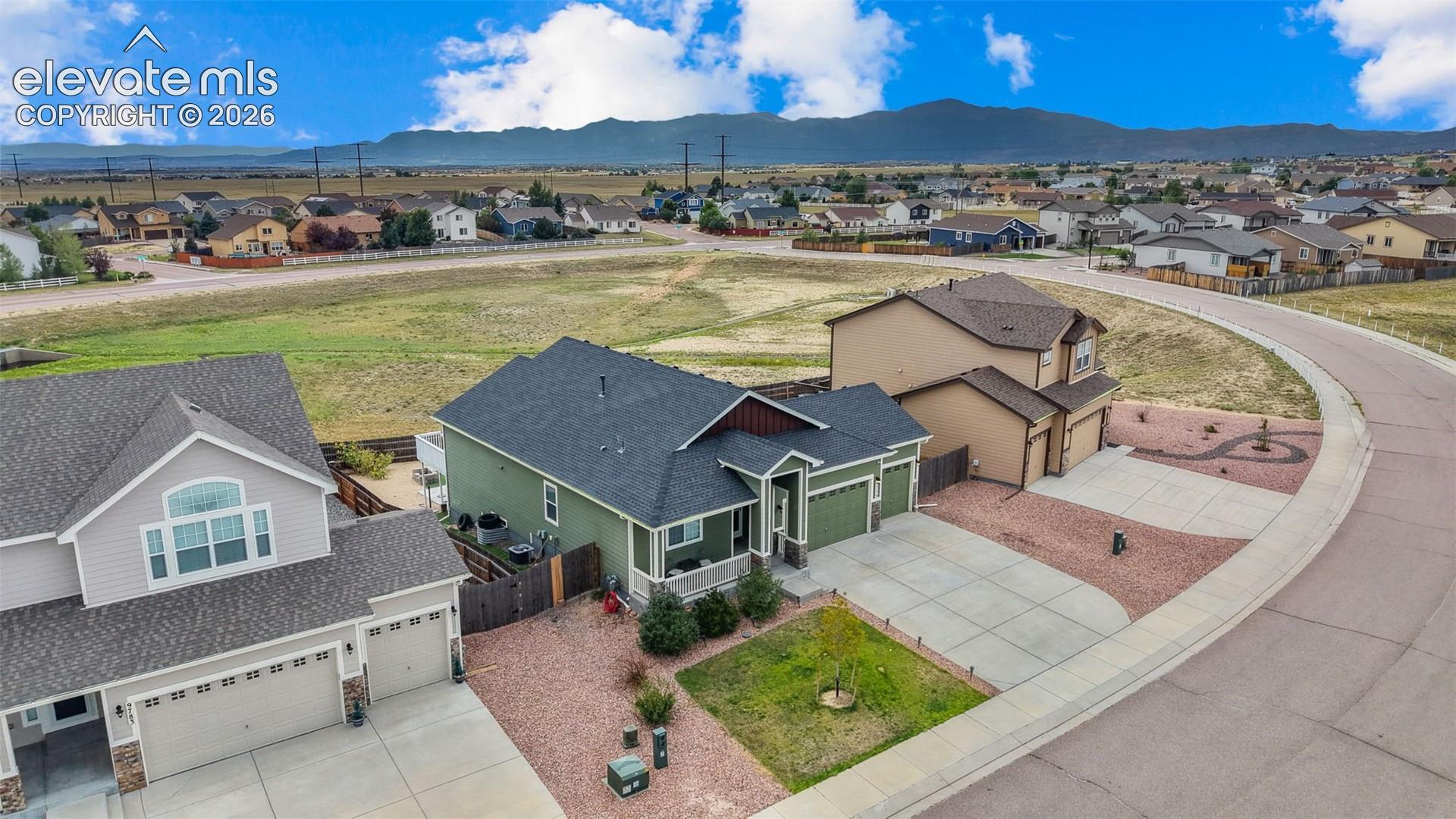 Photo 49 of 9773 Witherbee Drive, Peyton