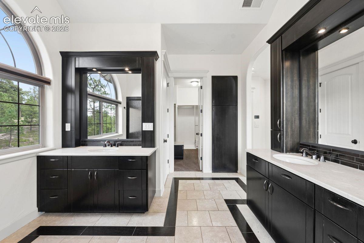Photo 13 of 4455 Foxchase Way, Colorado Springs