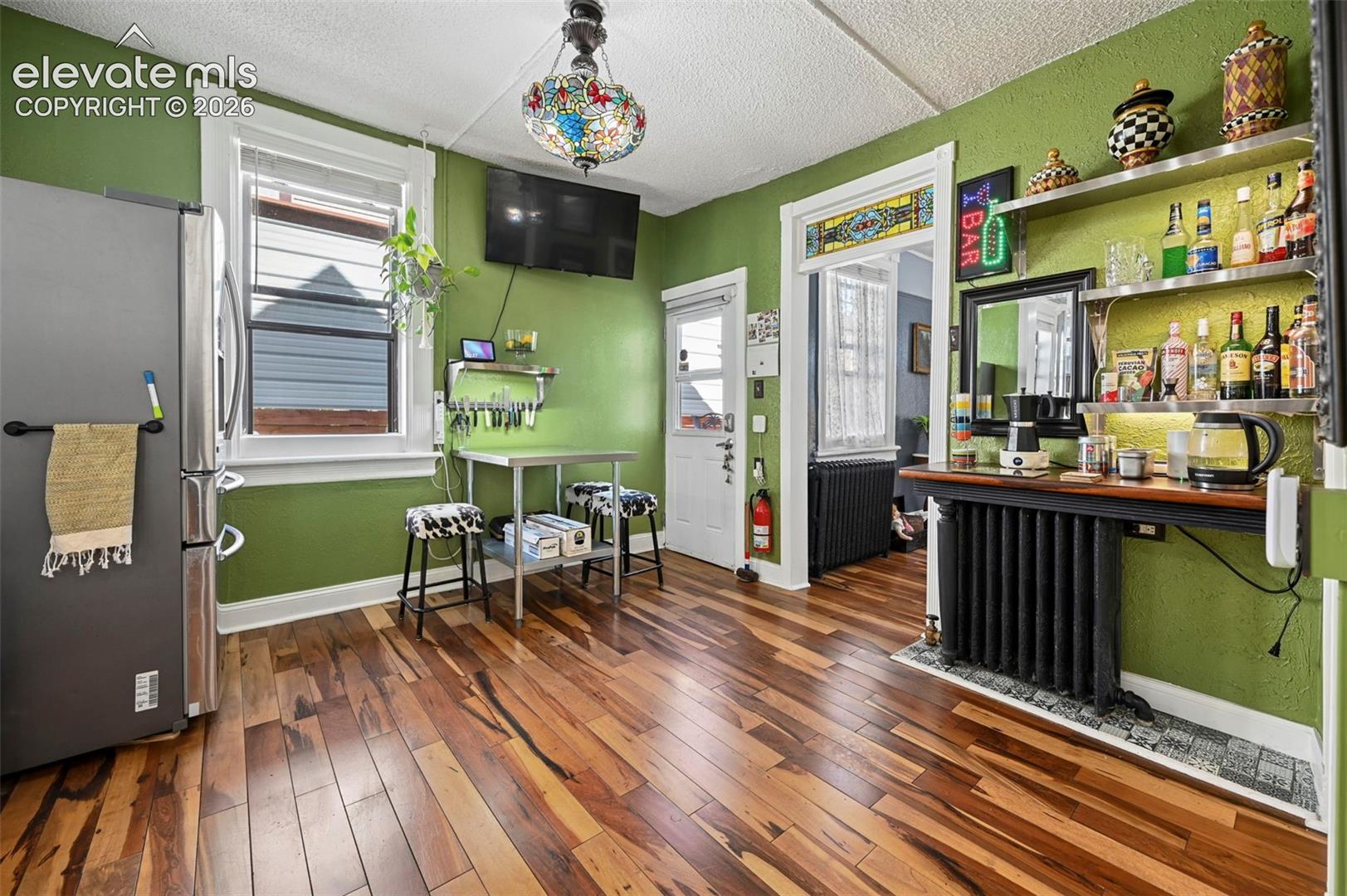 Walkout Kitchen / Built in Coffee/Bar area