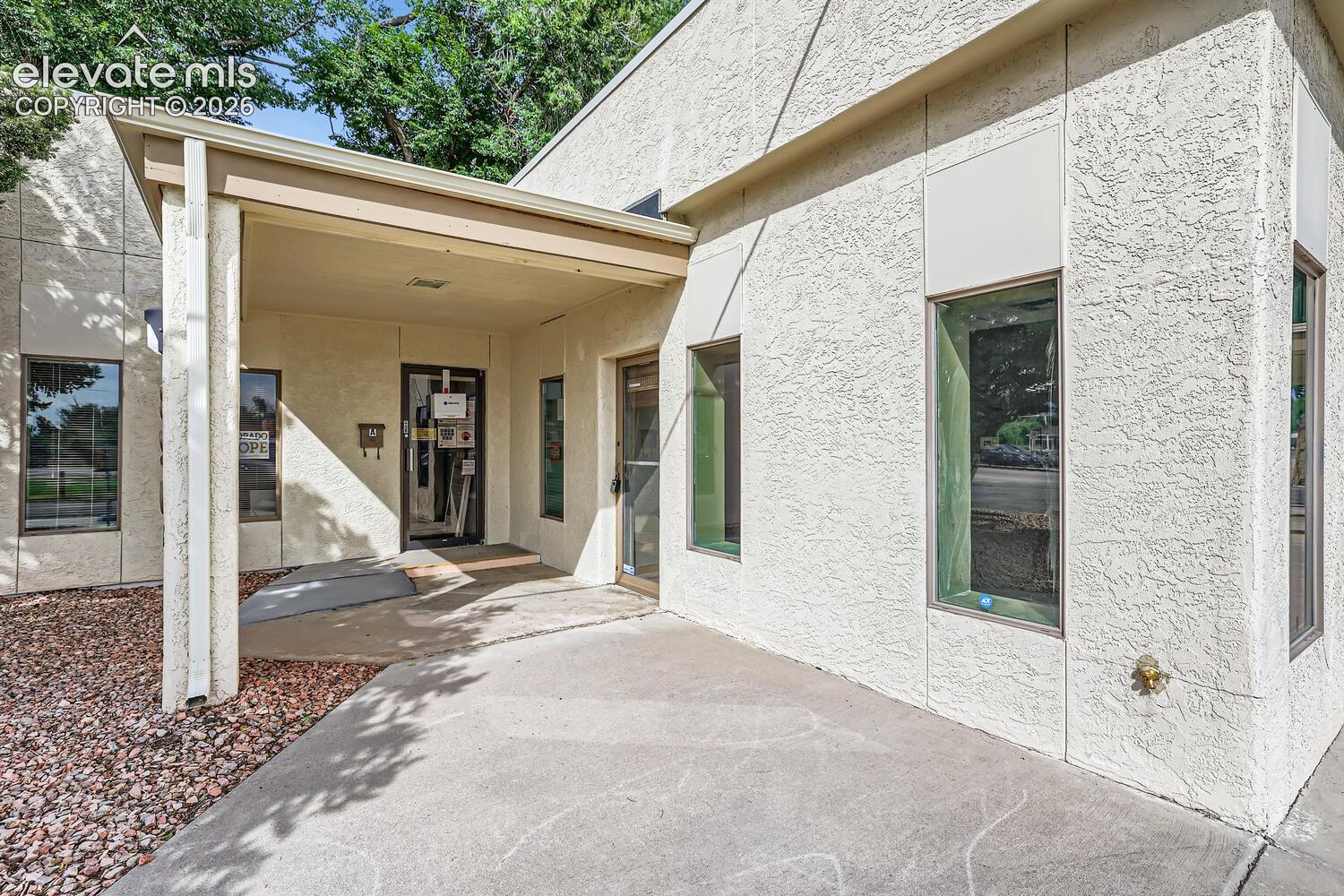 Photo 4 of 320 S Santa Fe Avenue, Fountain