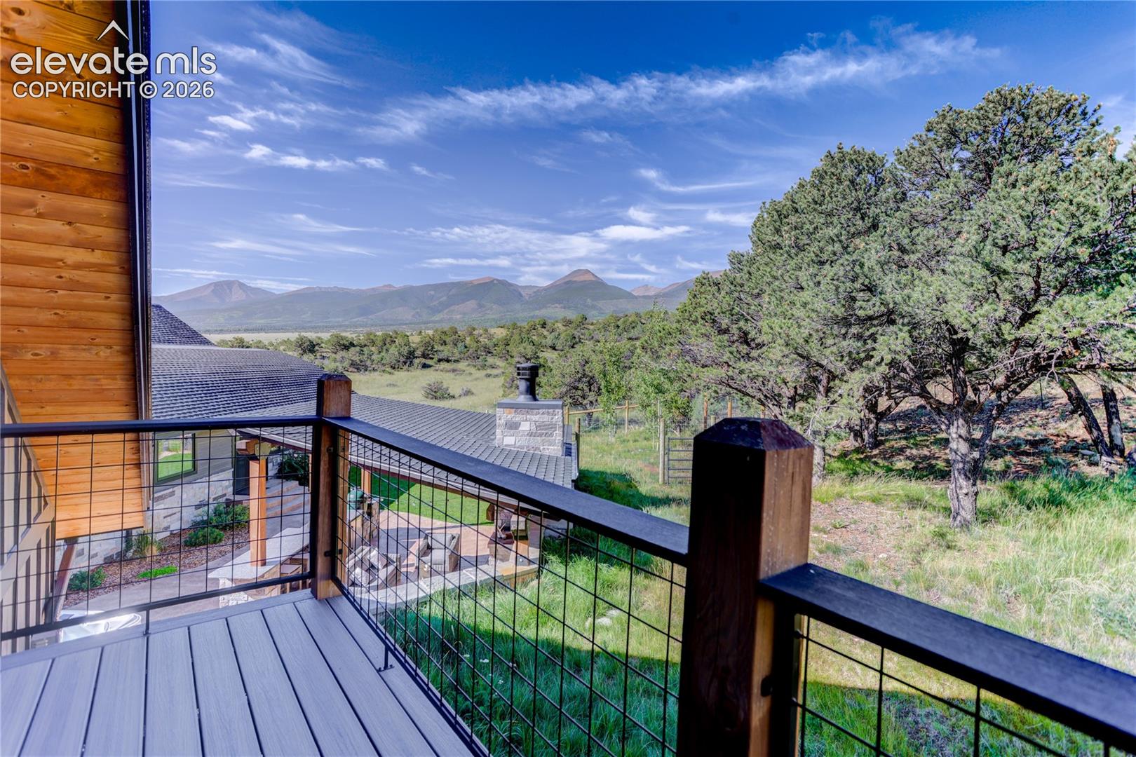 guest suite deck