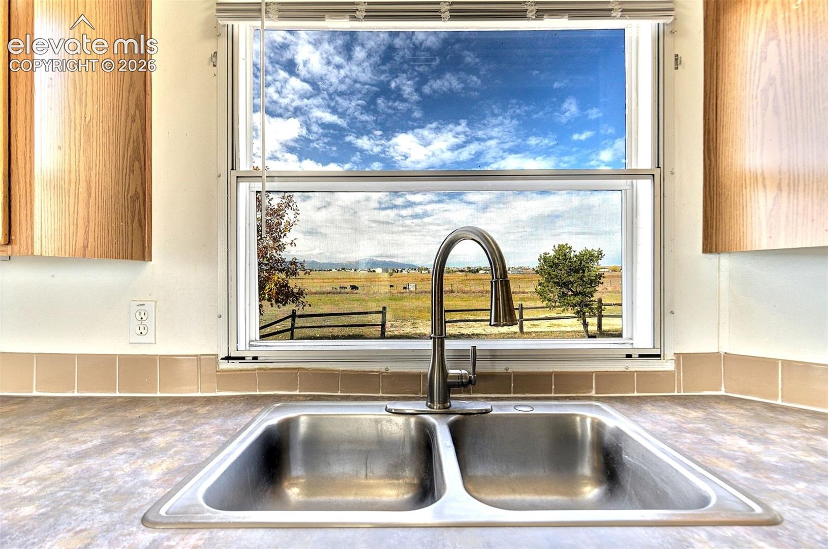 Photo 17 of 6375 Field View, Peyton