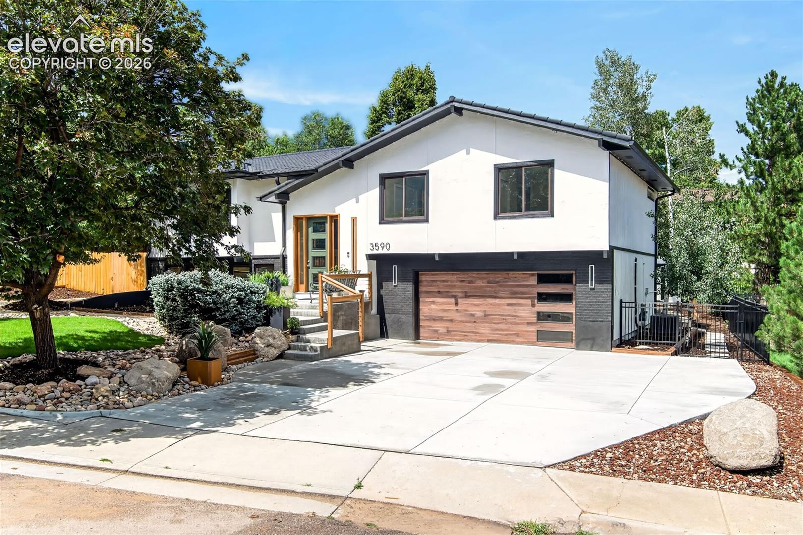 3590 Clubheights Dr, Colorado Springs, CO 80906