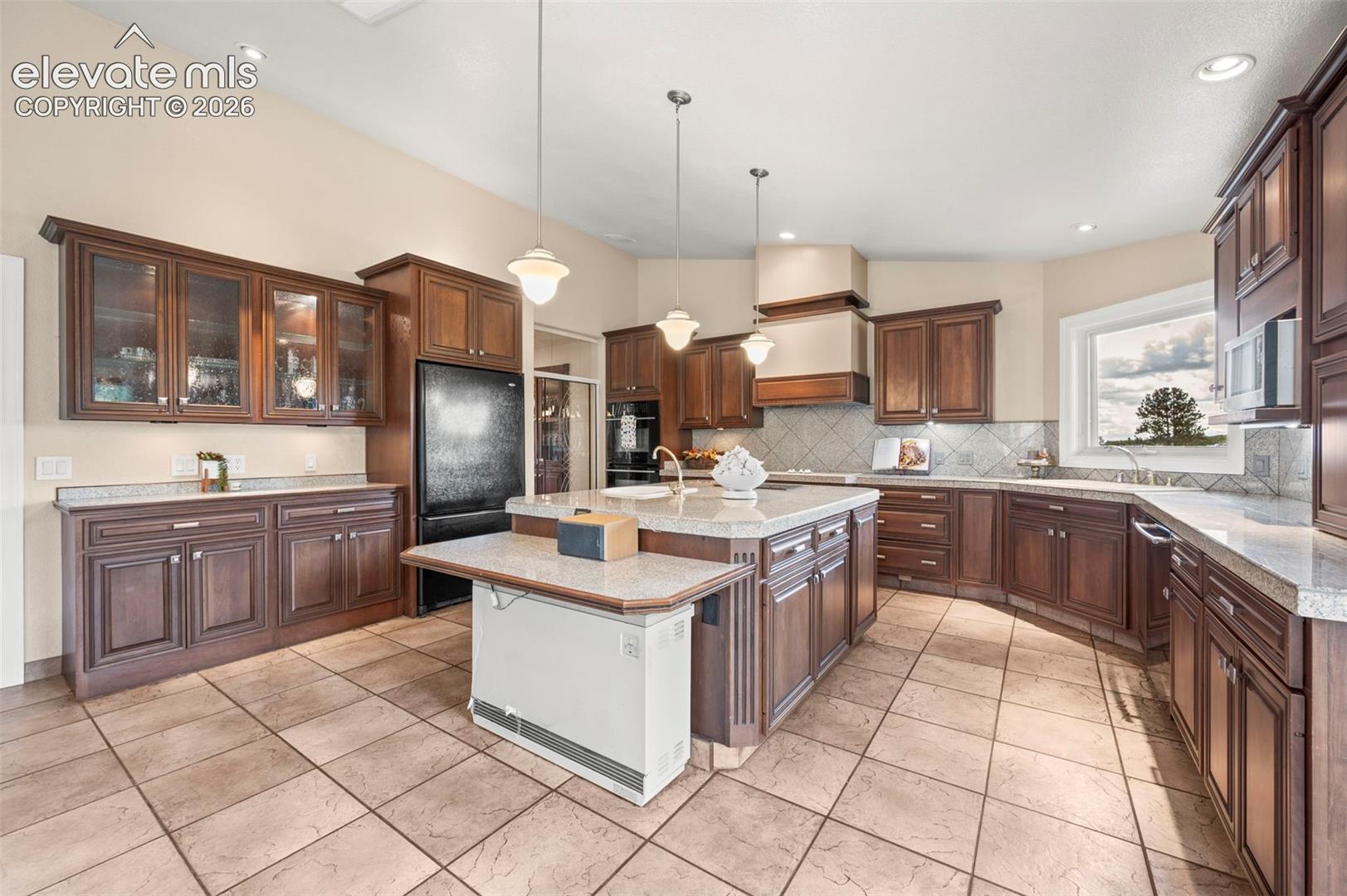 Photo 18 of 10650 Baxter Road, Rye