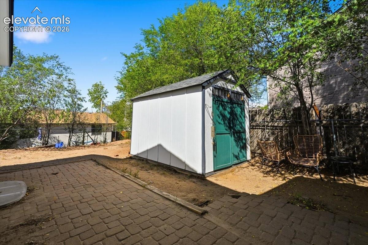 Storage shed
